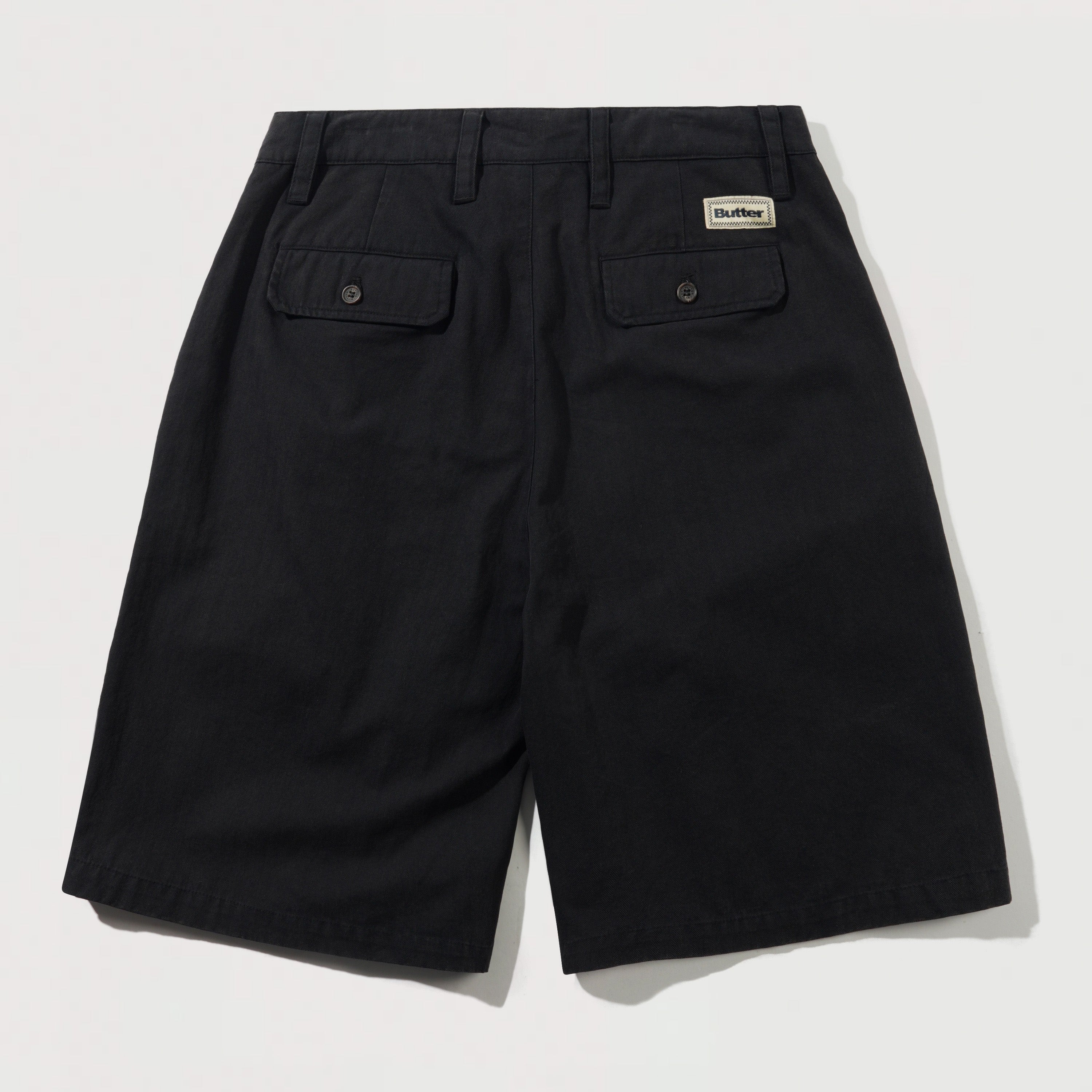 Butter Goods | Pleated Shorts Washed Black | Maplestore