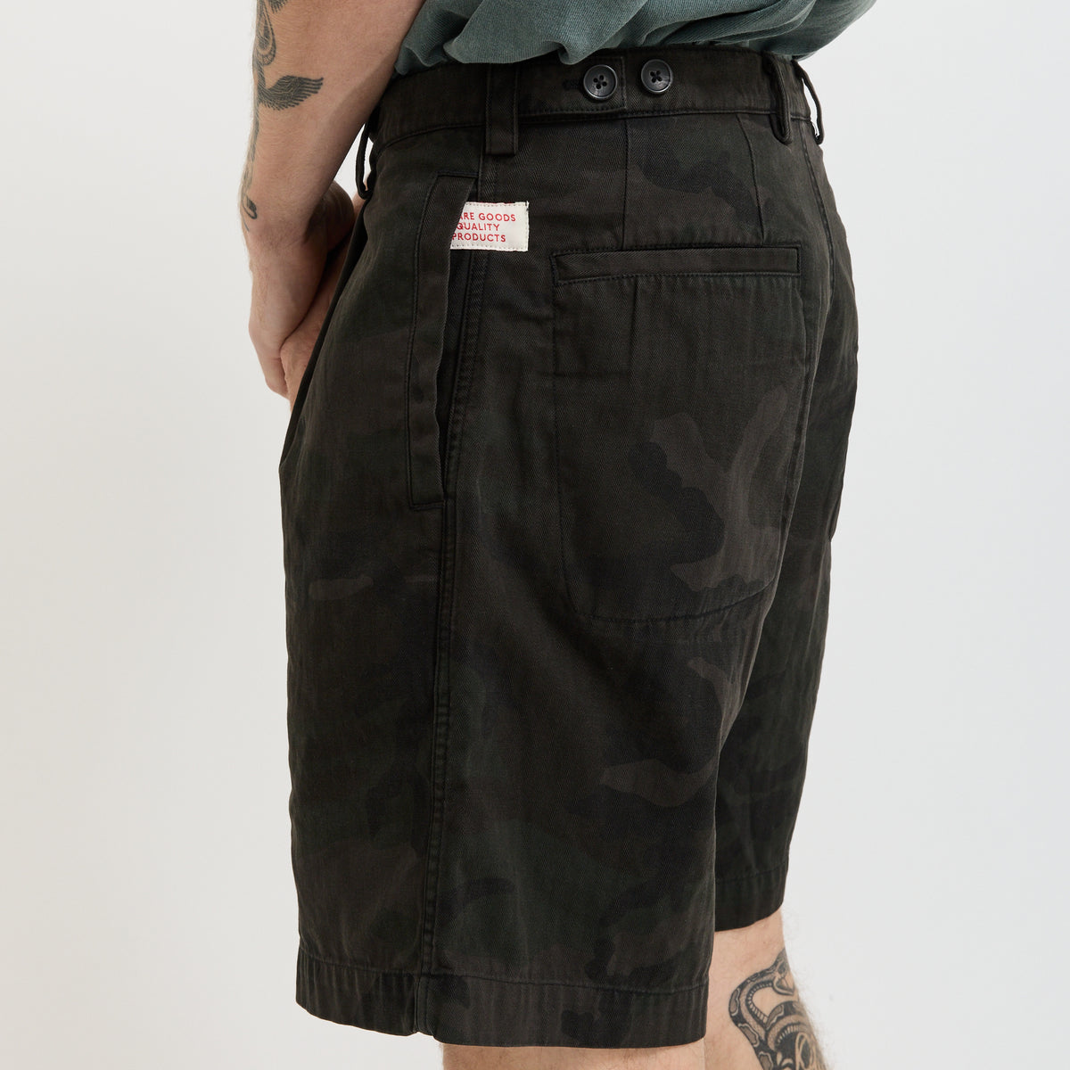 Adjustable Short Black Camo
