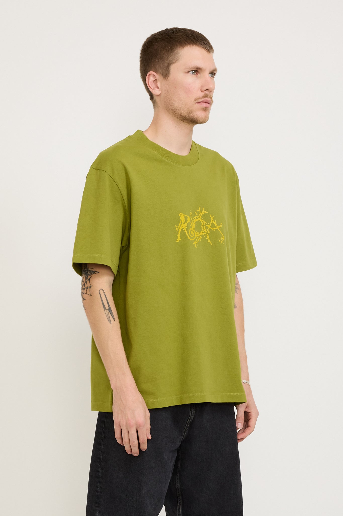 ROA | Graphic Boxy Tee Cardamom | Maplestore