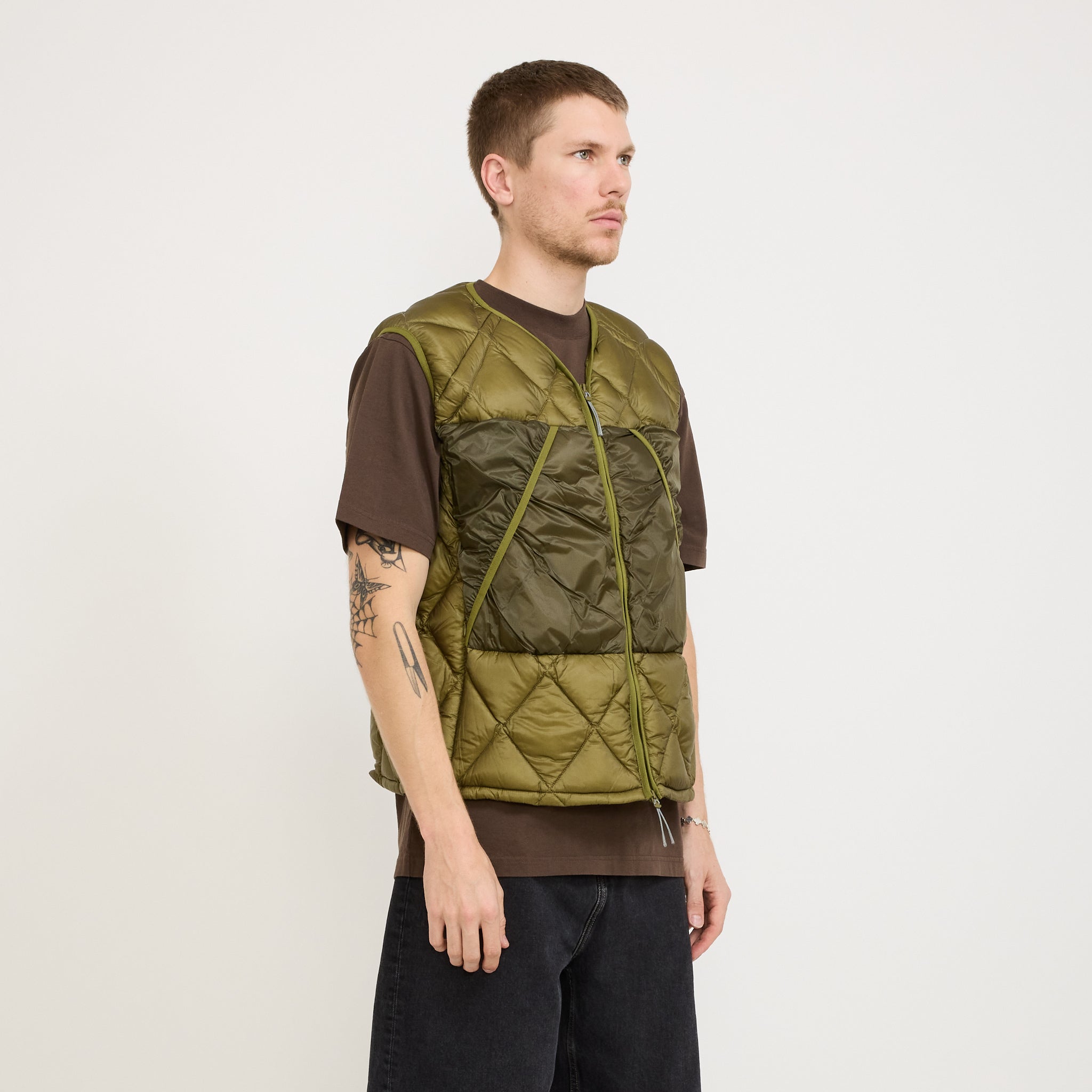 ROA | Light Down Vest Olive Branch | Maplestore