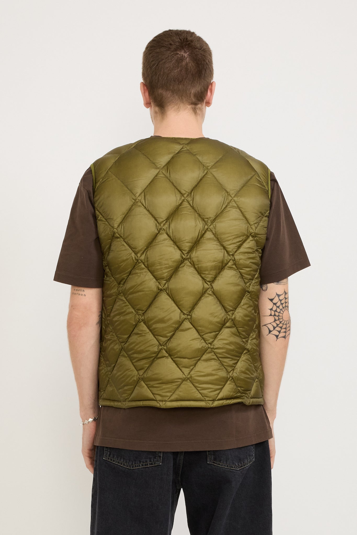 ROA | Light Down Vest Olive Branch | Maplestore