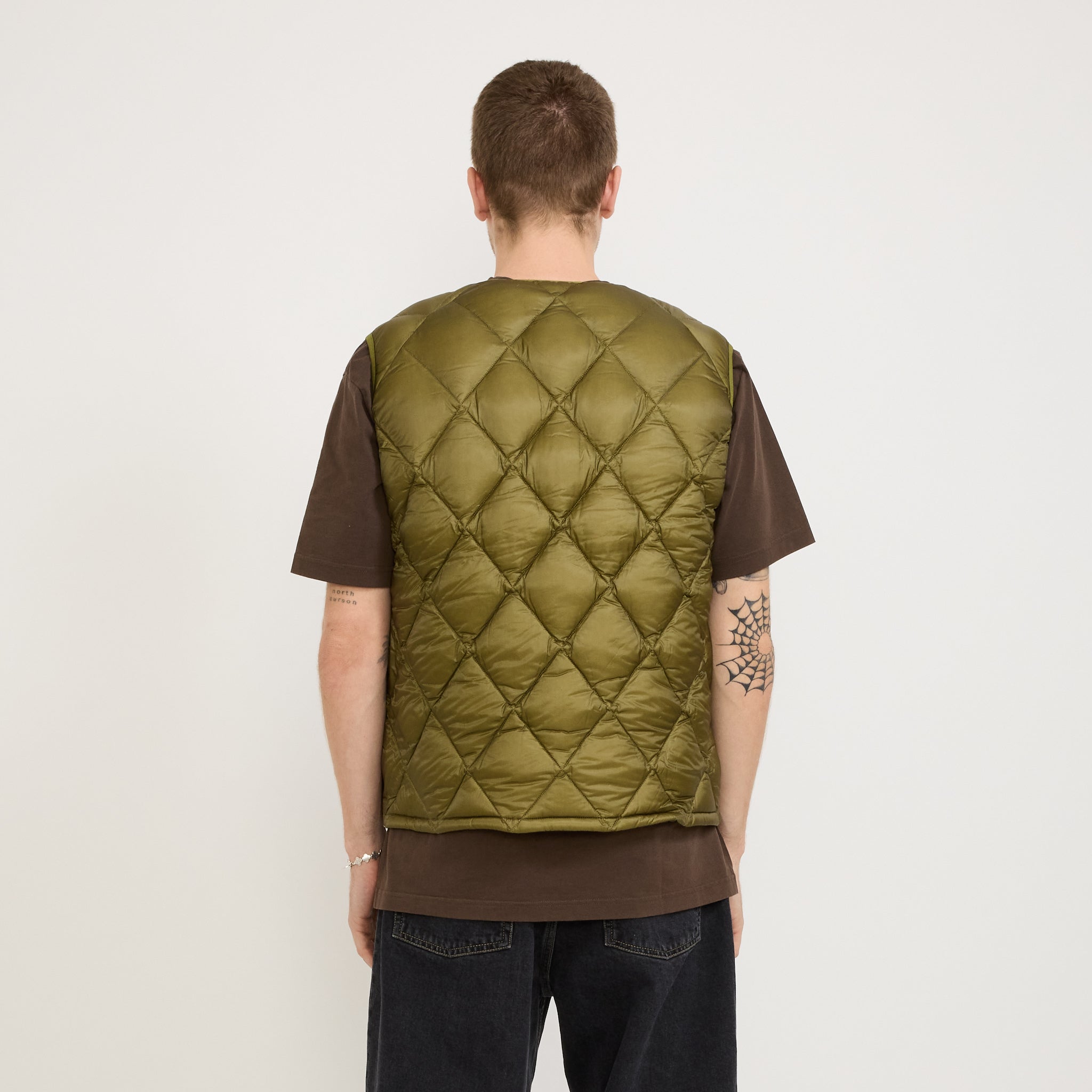 ROA | Light Down Vest Olive Branch | Maplestore