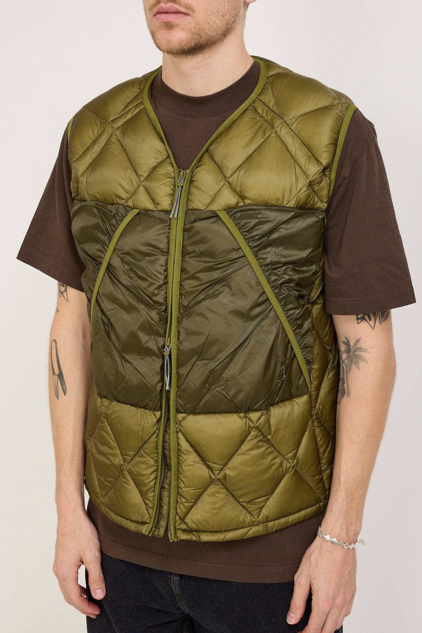 ROA | Light Down Vest Olive Branch | Maplestore