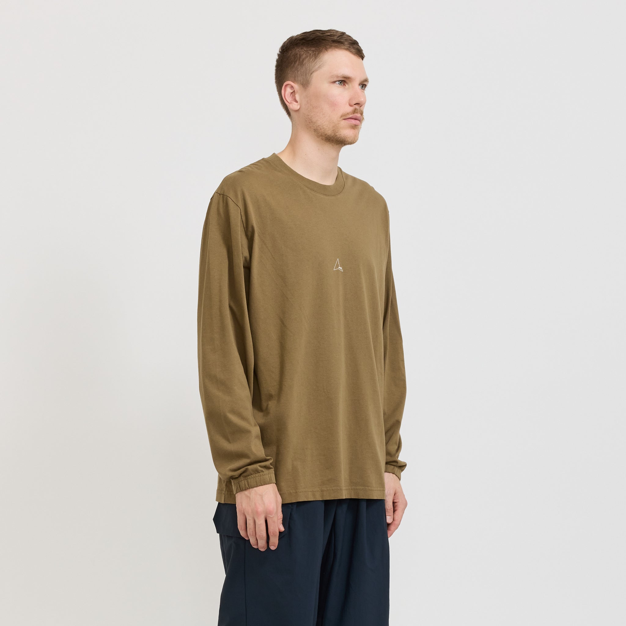 ROA | Logo Long Sleeve Brown/Olive | Maplestore