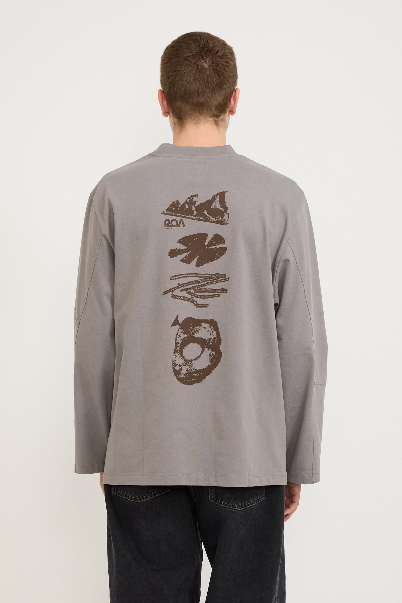 ROA | Long Sleeve Graphic City Skyline | Maplestore