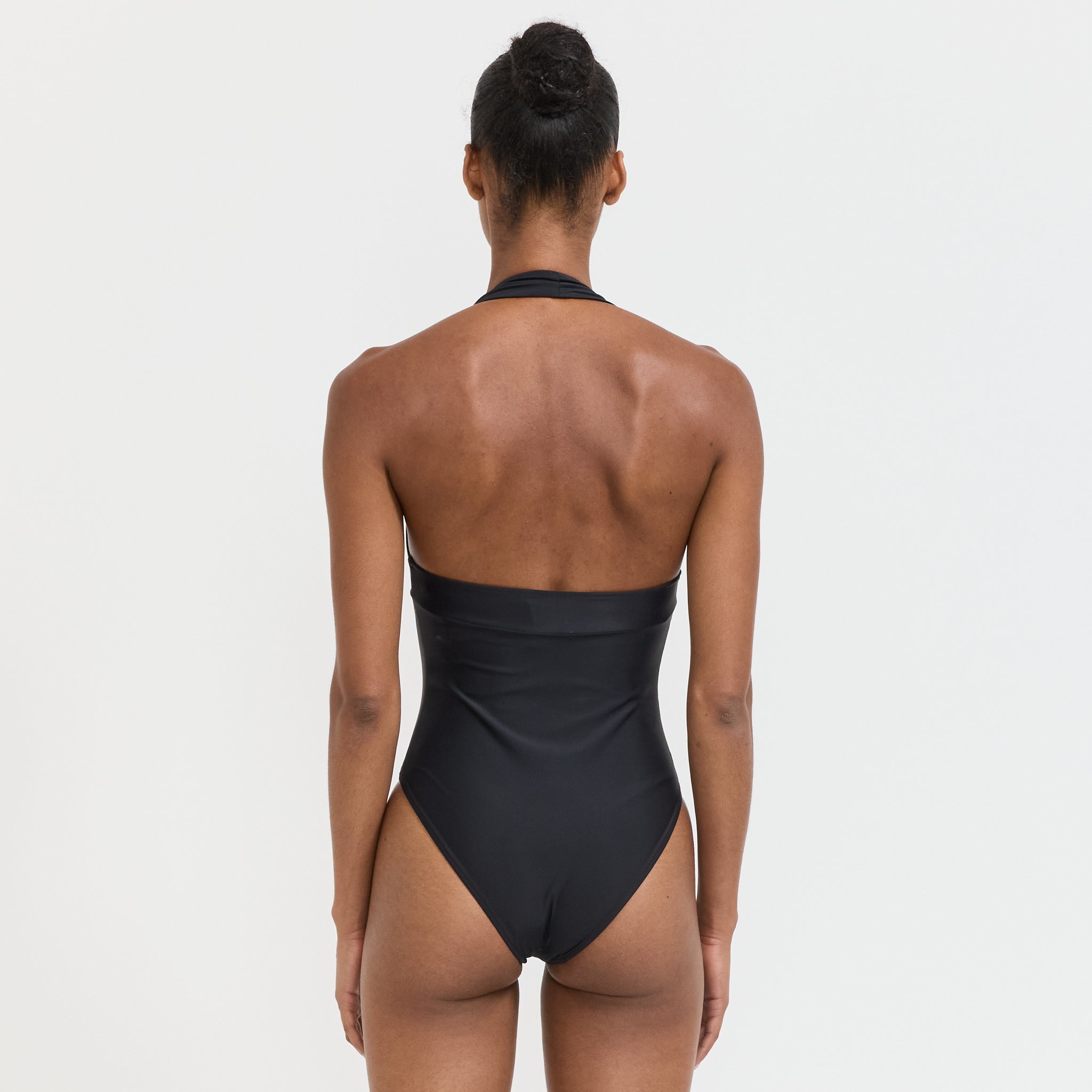 C.Design | Halter Maillot Classic Nero | Maplestore