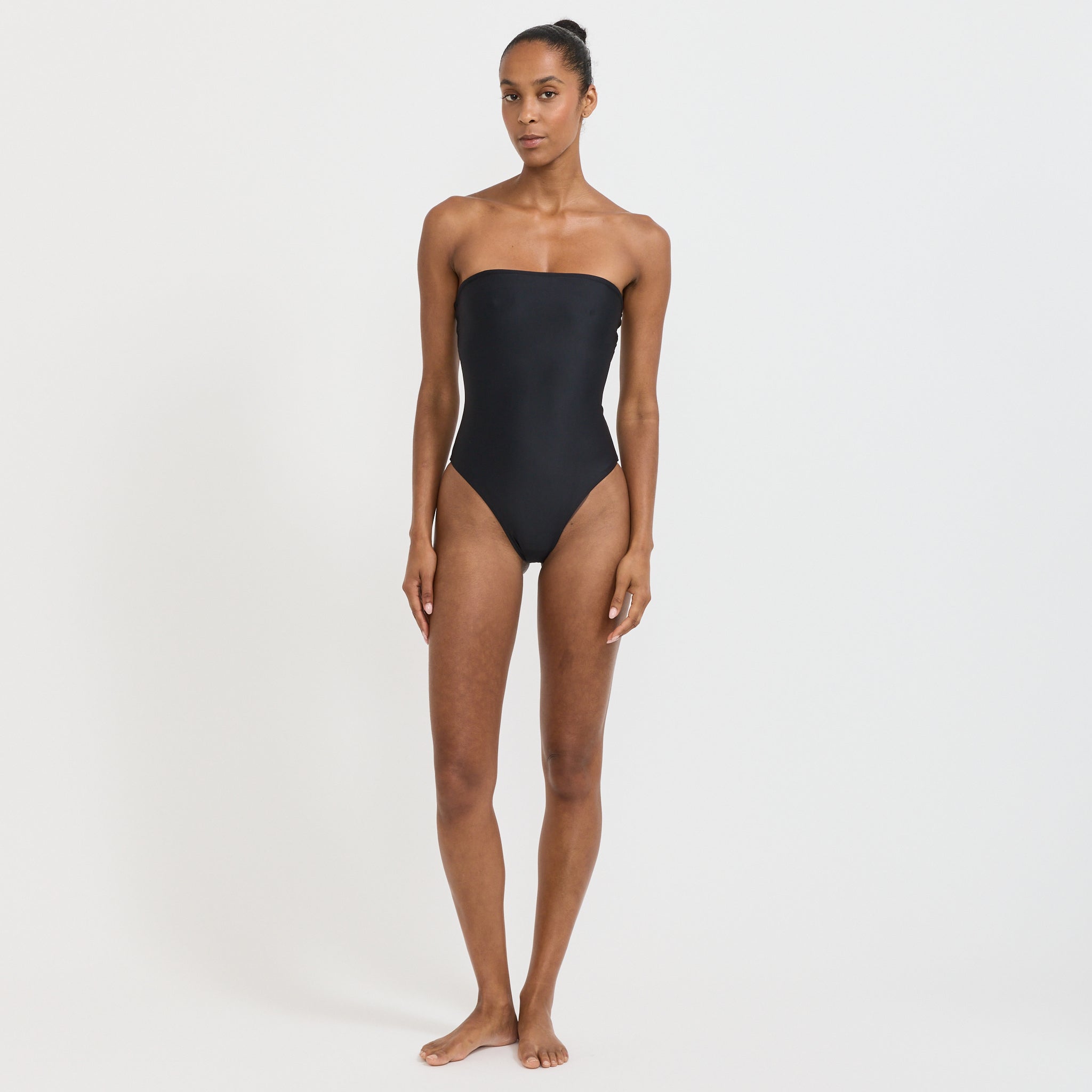 C.Design | Strapless Maillot Nero | Maplestore