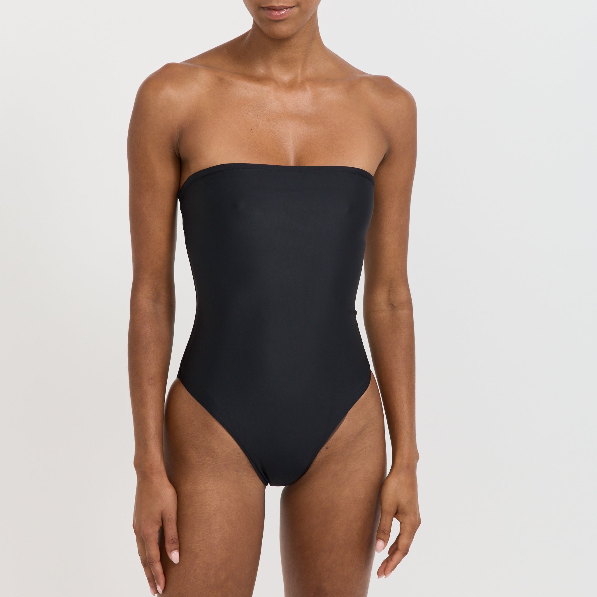 C.Design | Strapless Maillot Nero | Maplestore