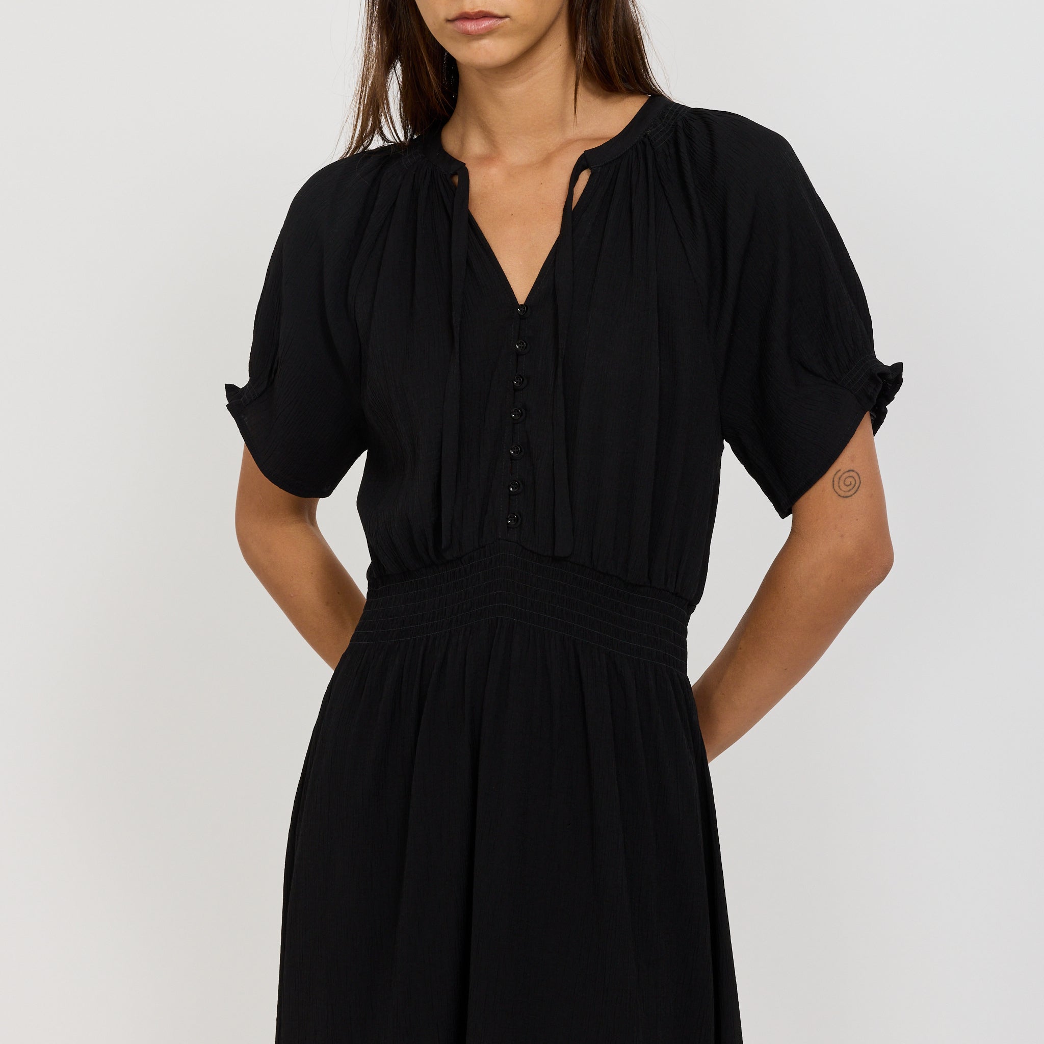 Sessun | Amber Dress Black | Maplestore
