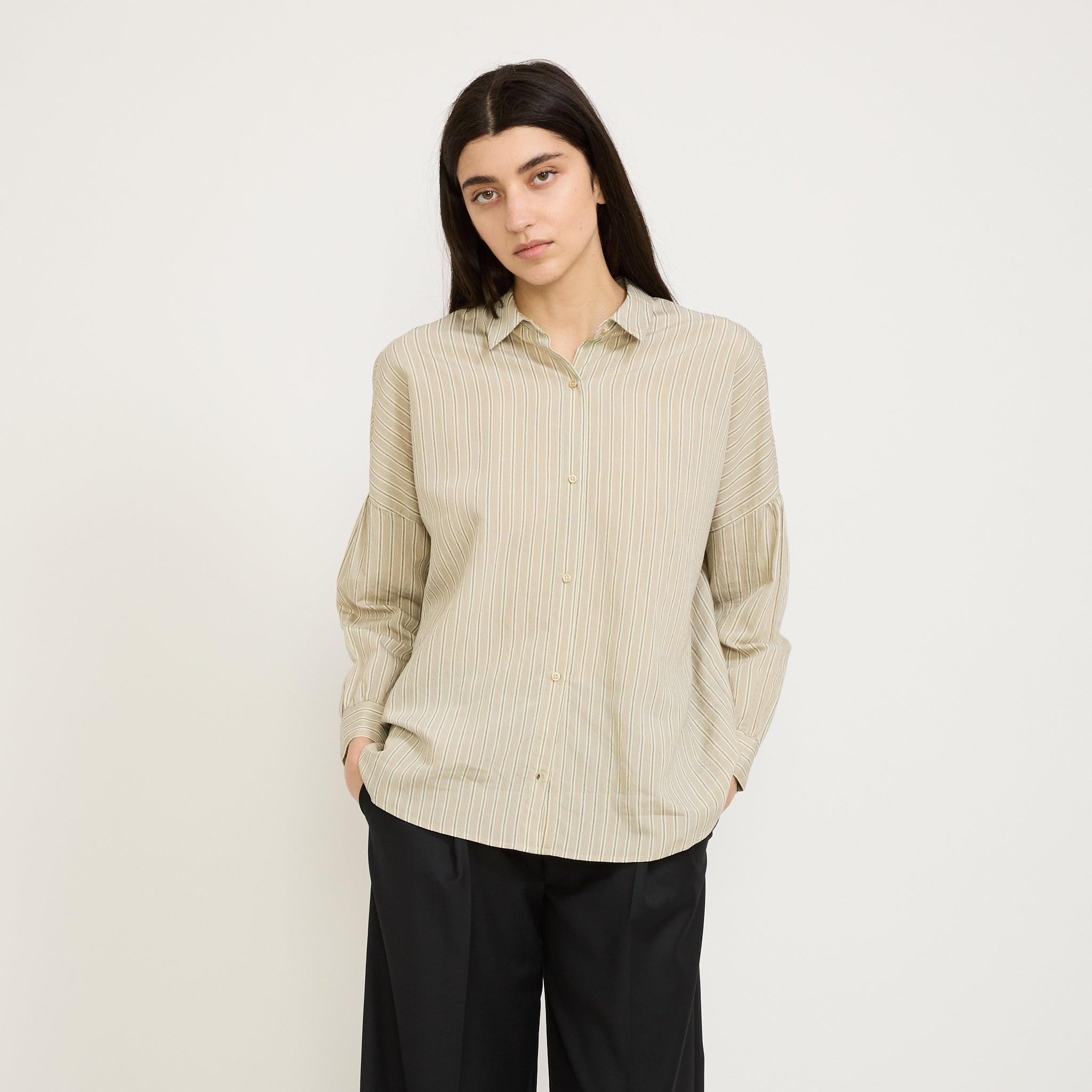 Botan Wide Shirt Whistone