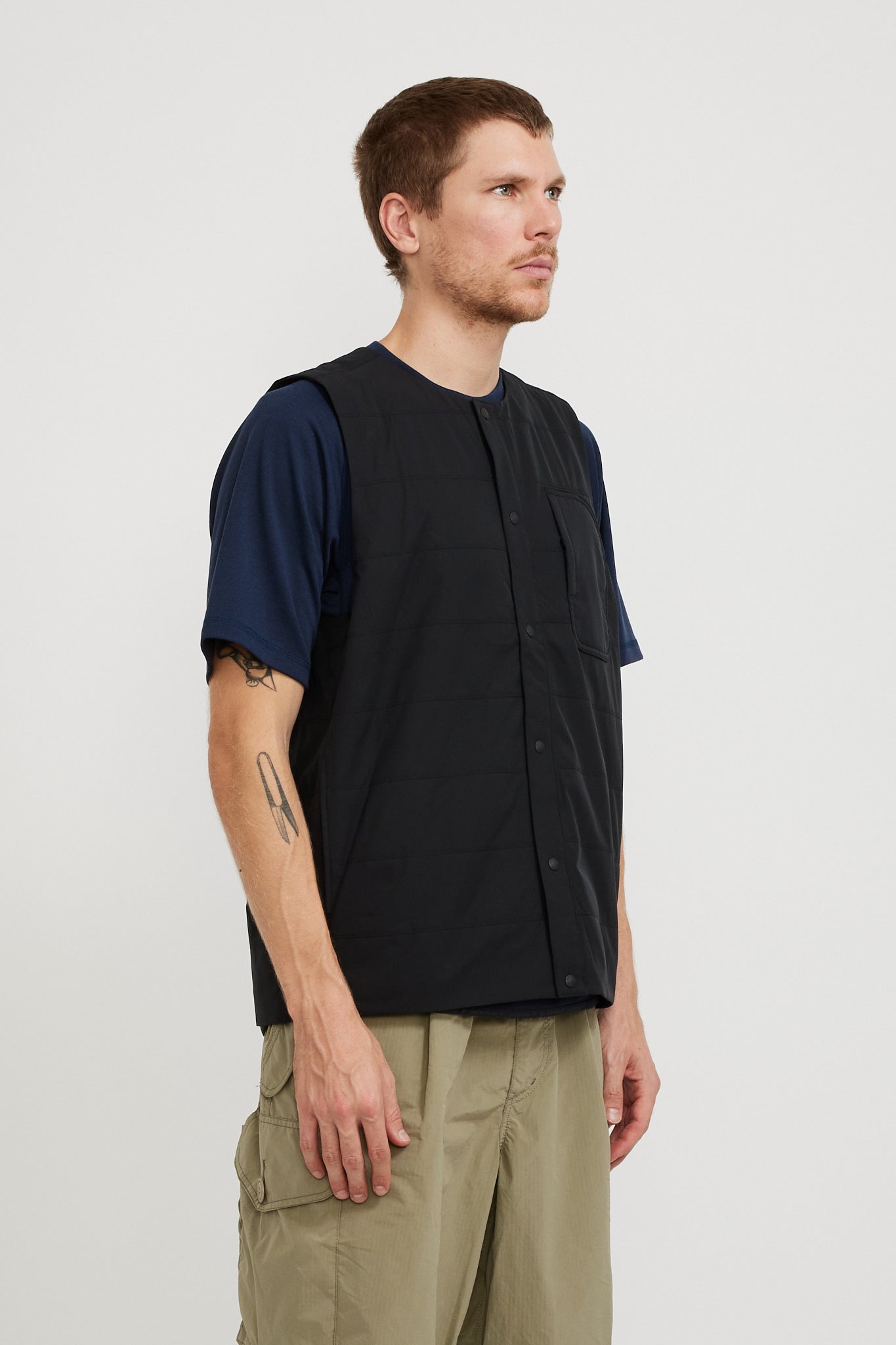 Snow Peak | Flexible Insulated Vest Black | Maplestore