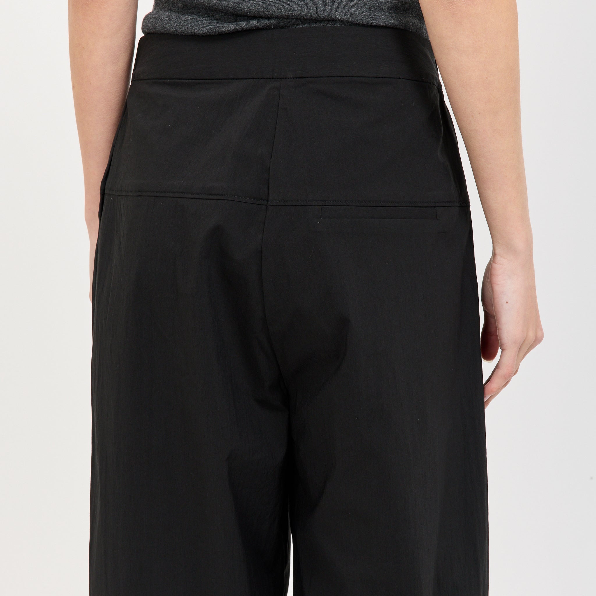 Relaxed Pleat Pants Black