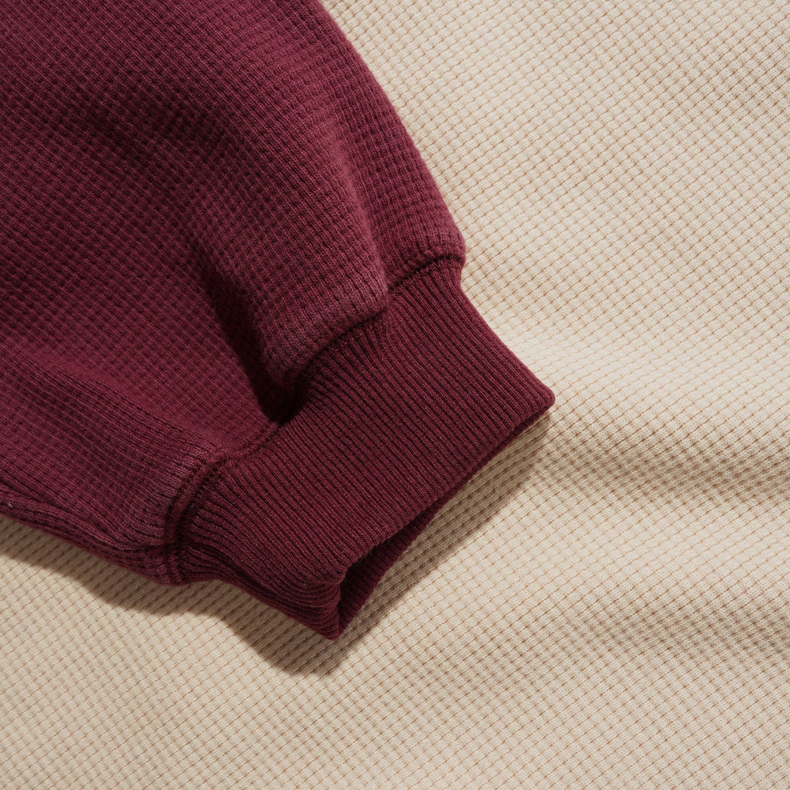 Sketch Waffle Crewneck Cream/Red