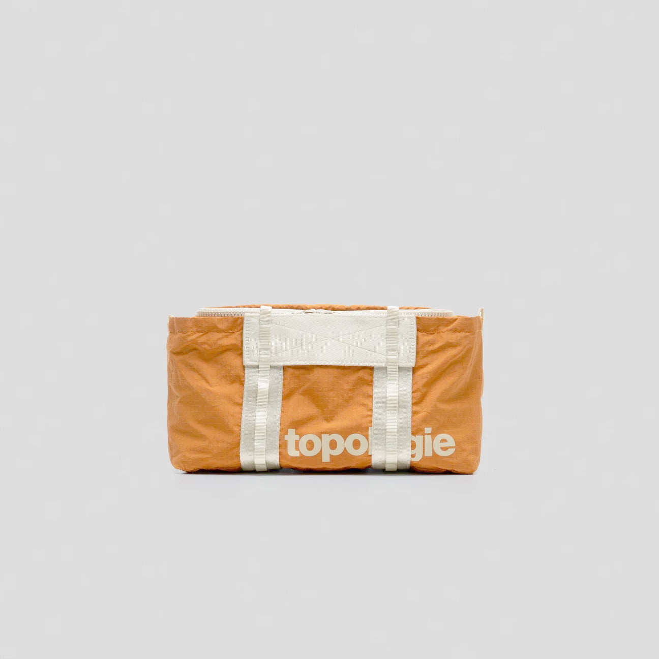 Topologie | Summit Duffle Small Burn Orange | Maplestore