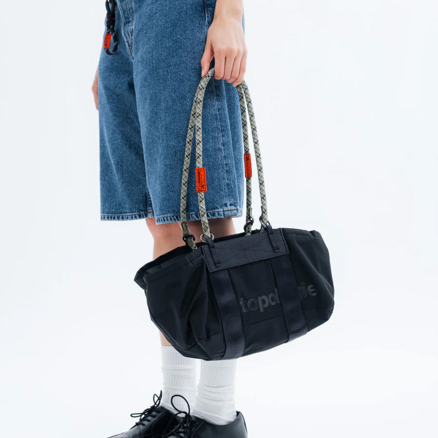 Topologie | Summit Duffle Small Black Tech Sateen | Maplestore