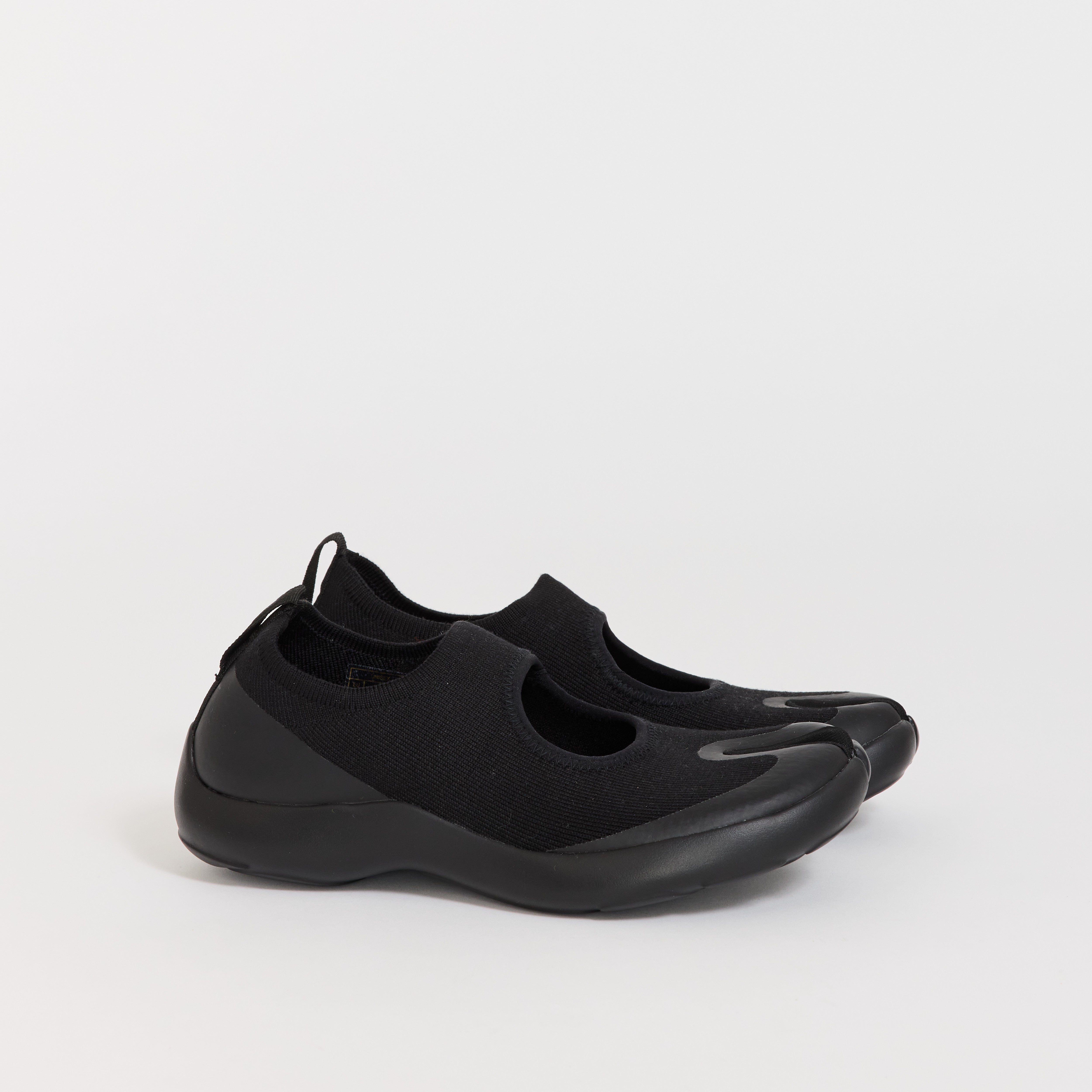 Tabi Sandal Black | Maplestore