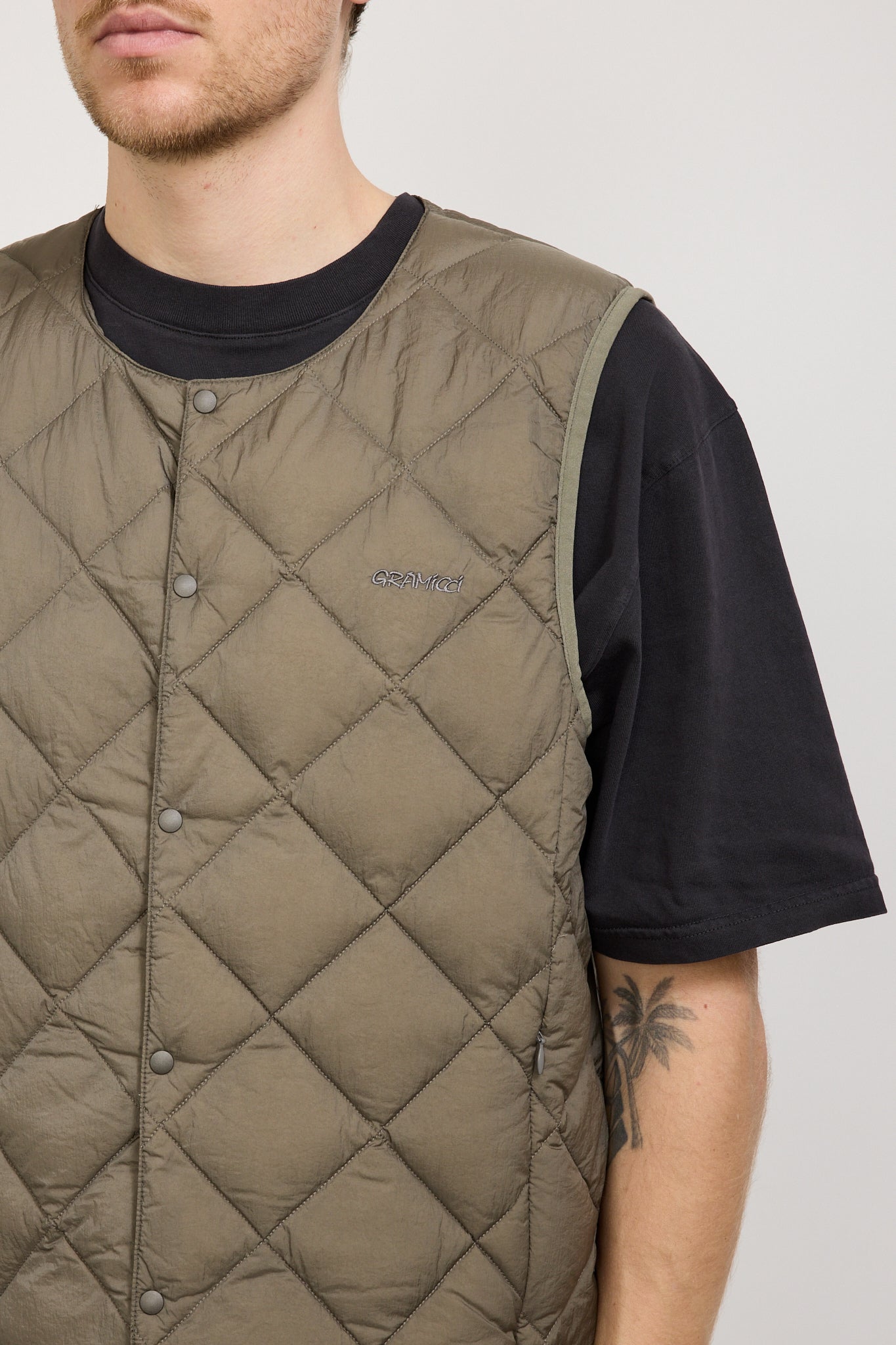 Gramicci | Gramicci x Taion Inner Down Vest Stone Grey | Maplestore