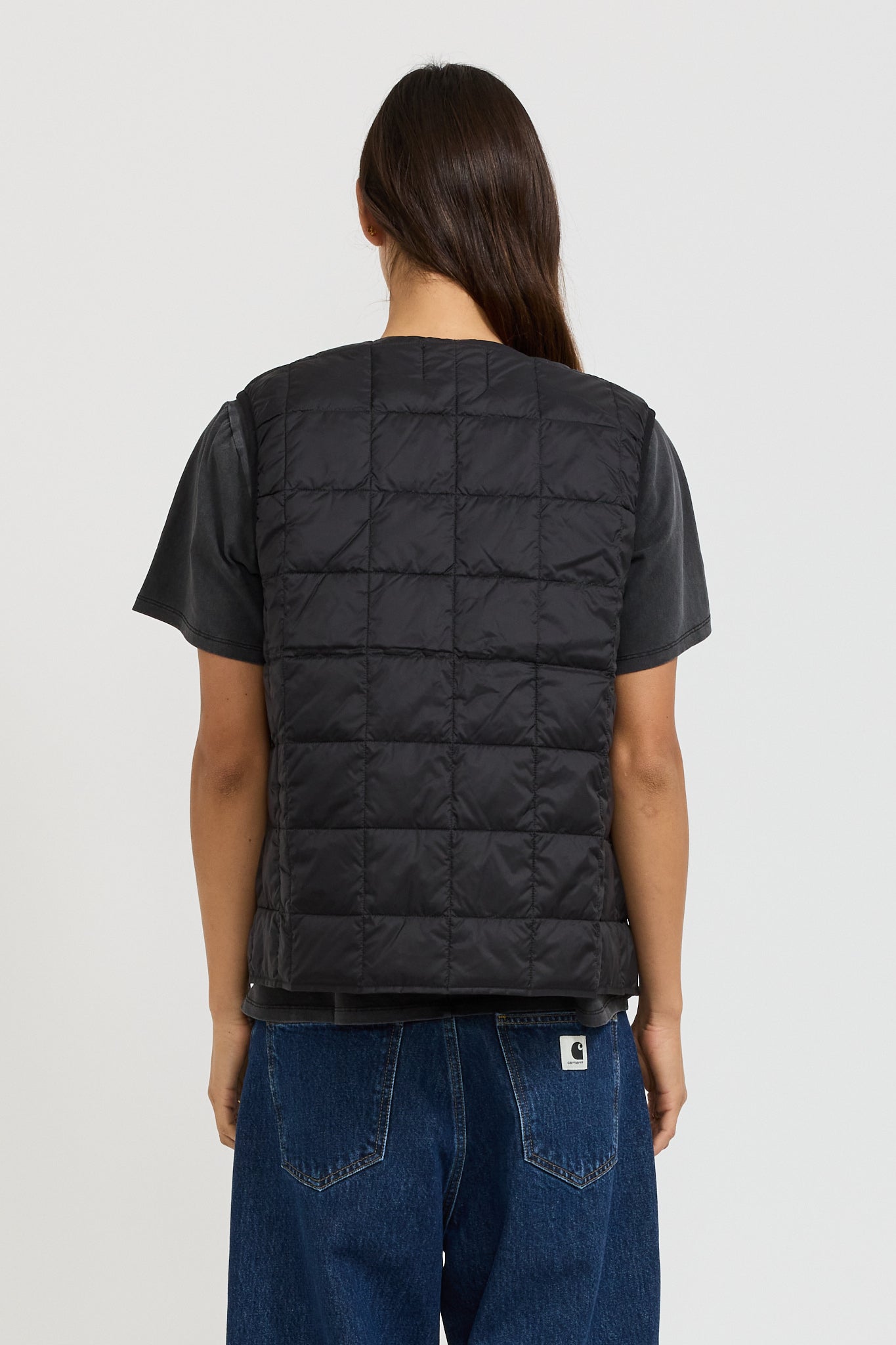 Taion | Womens V Neck Button Down Vest Black | Maplestore