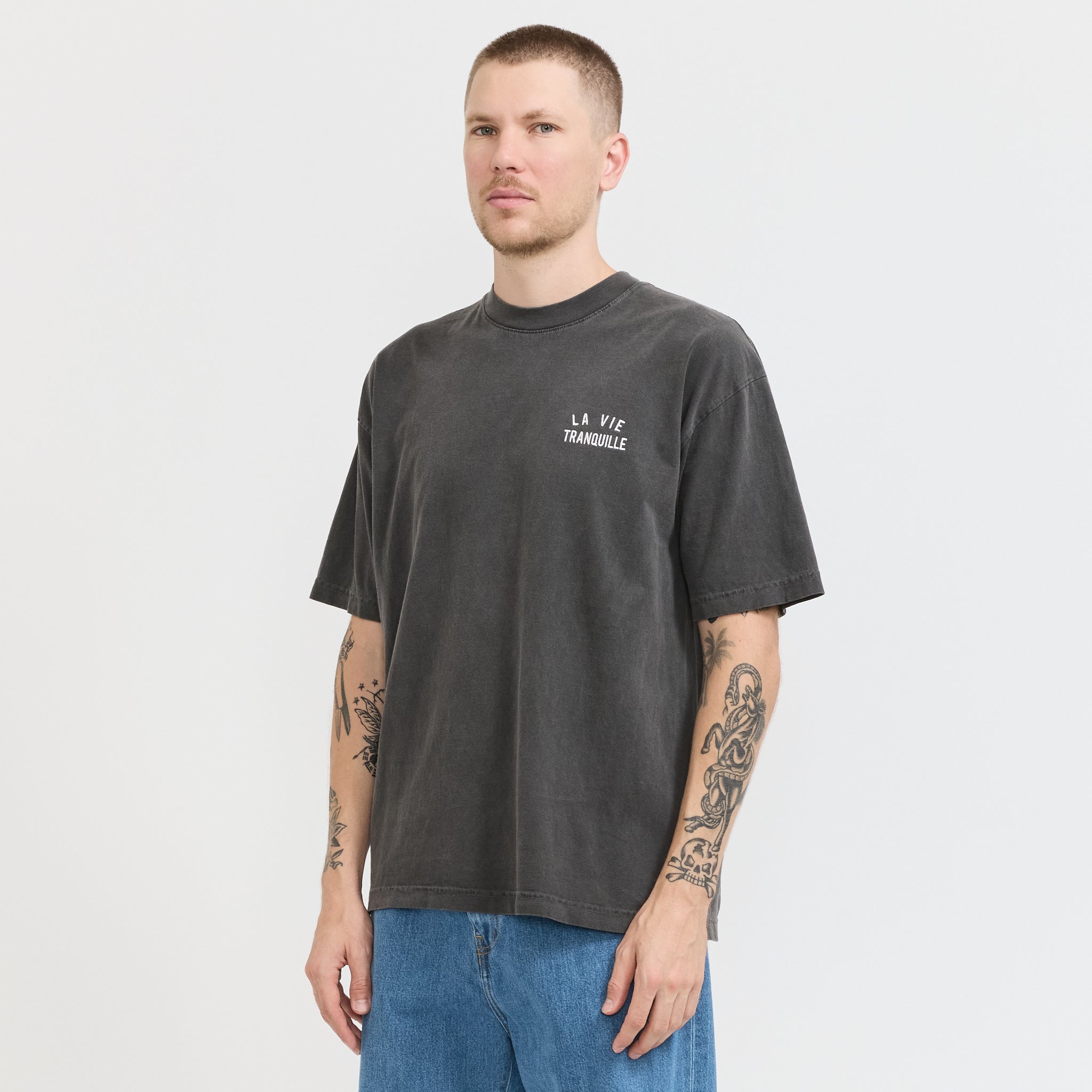 La Vie Tranquille Tee Vintage Black