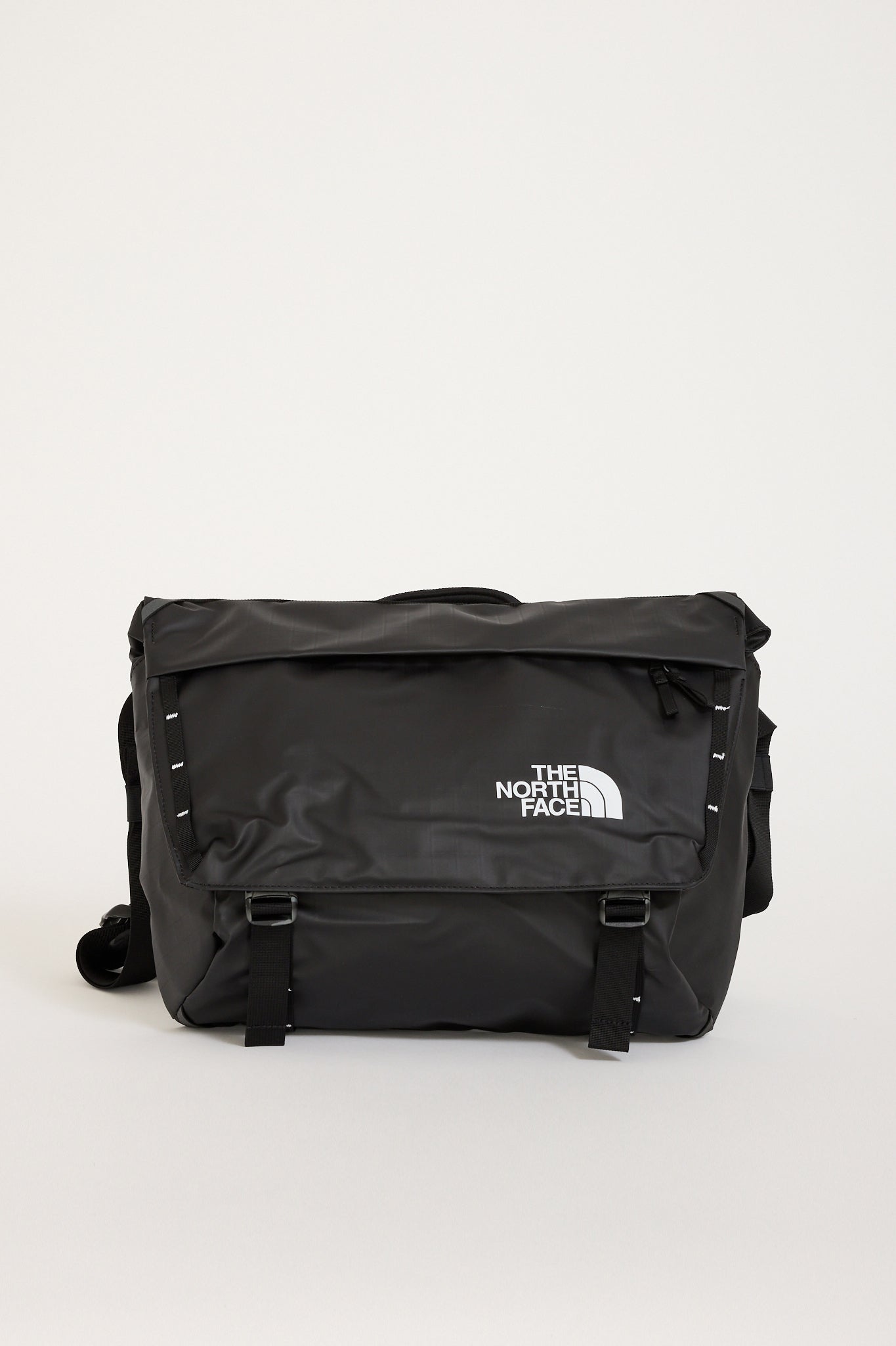 Base Camp Voyager Messenger Bag TNF Black