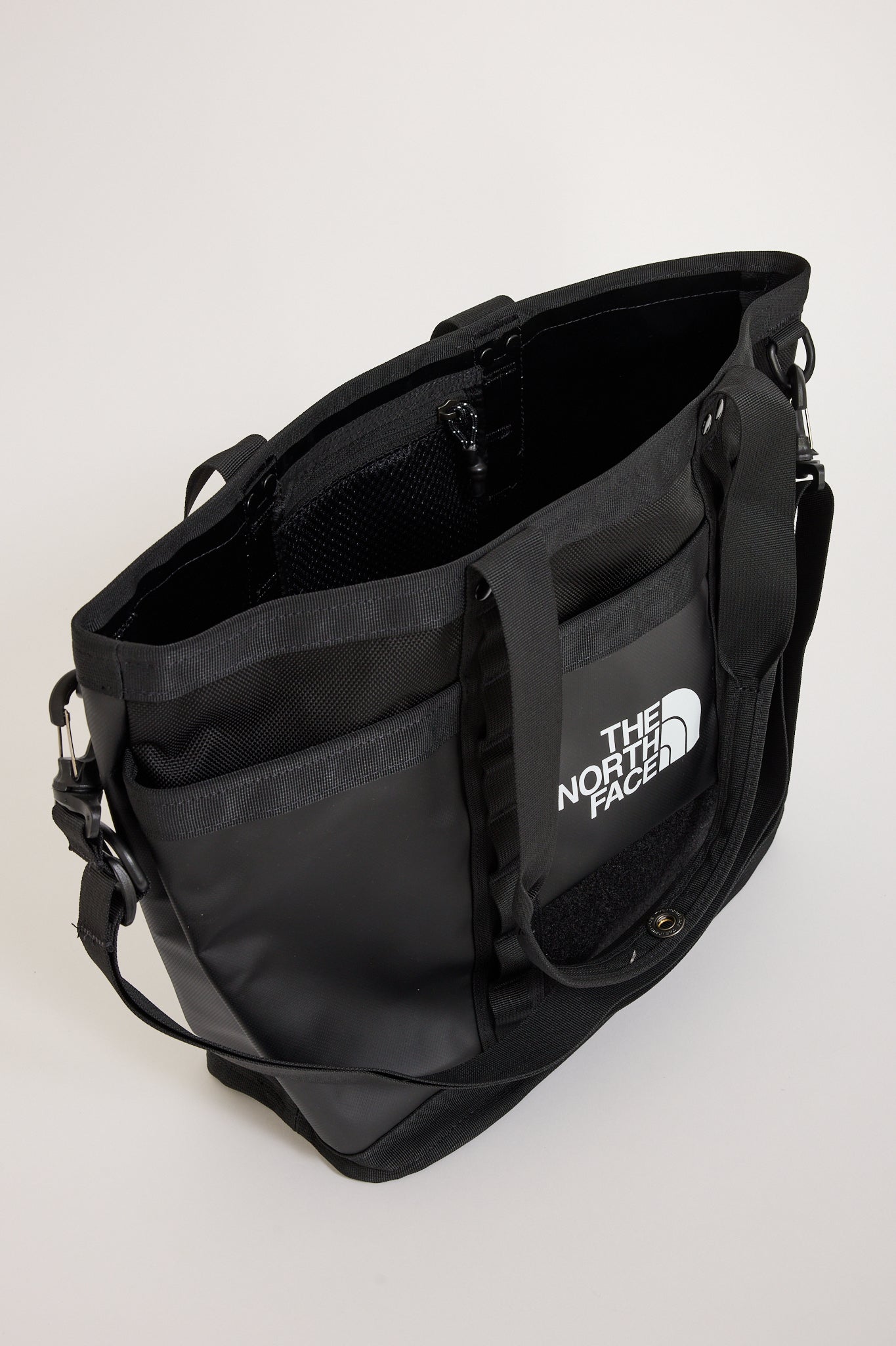 Explore Utility Tote TNF Black