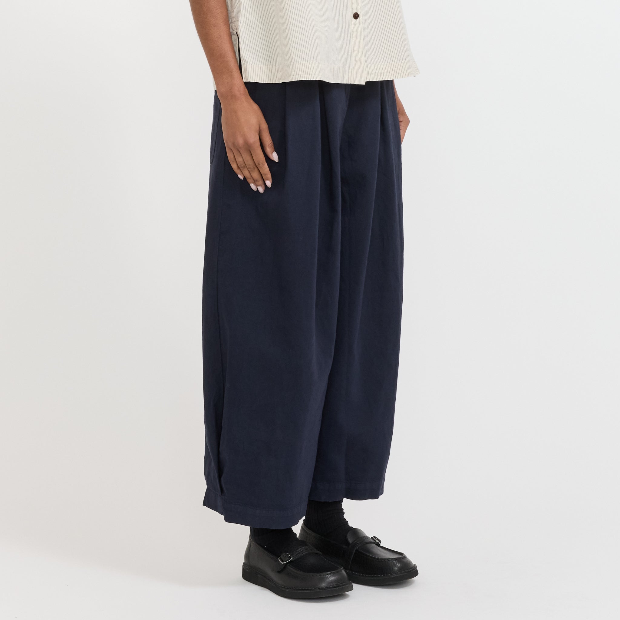 Toast | Cotton Linen Canvas Wide Leg Trousers Anthracite | Maplestore