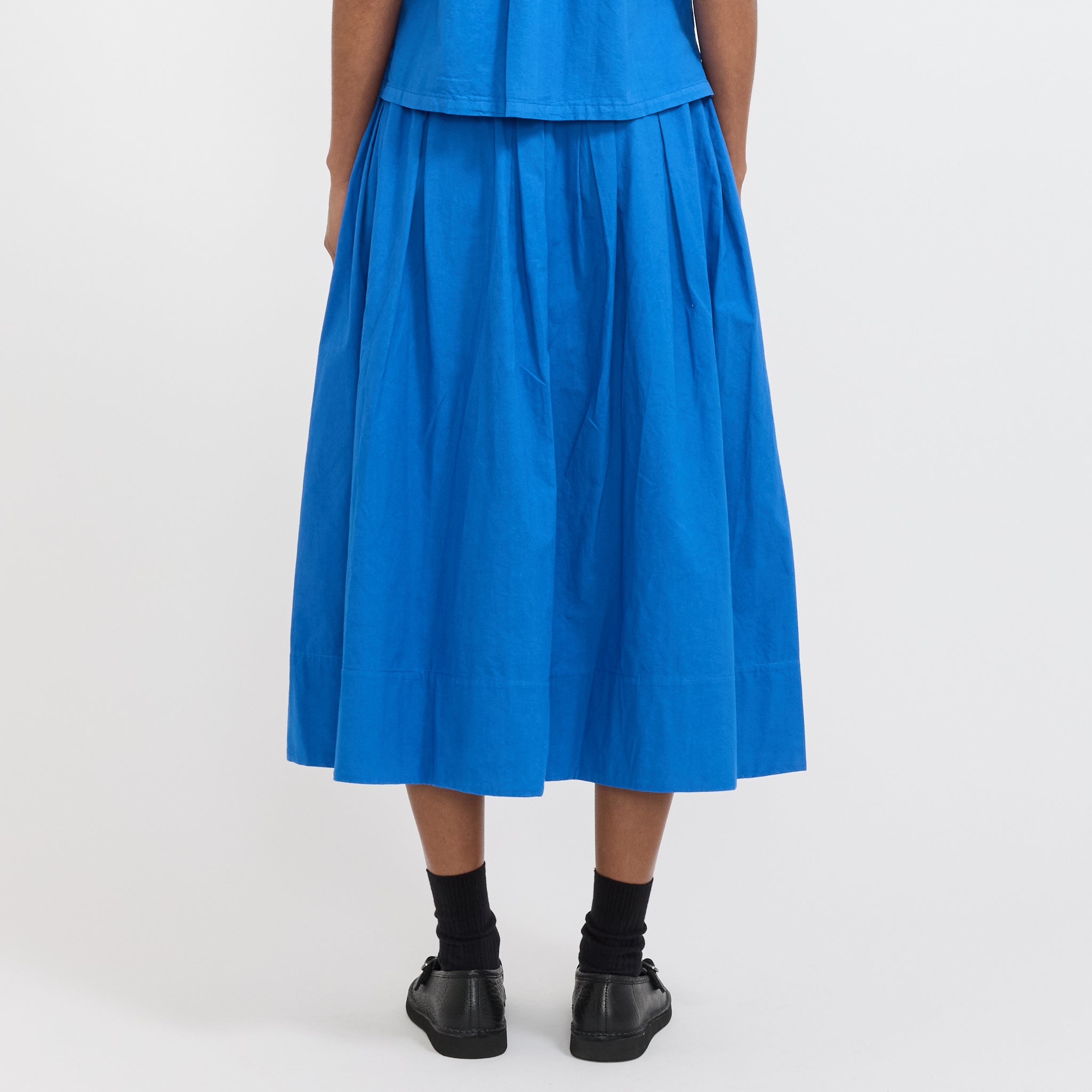 Toast | Pleated Cotton Linen Poplin Skirt Enamel Blue | Maplestore