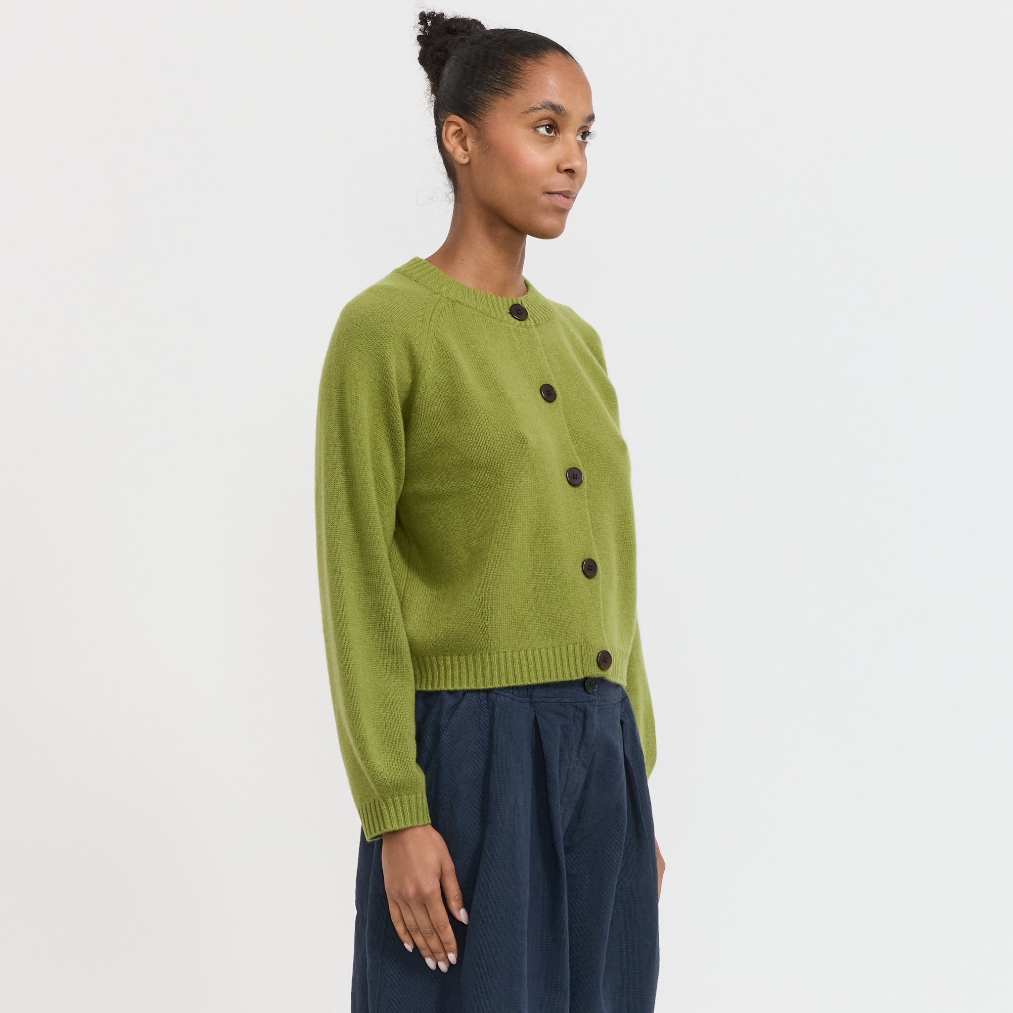 Toast | Eden Wool Cashmere Raglan Cardigan Soft Green | Maplestore