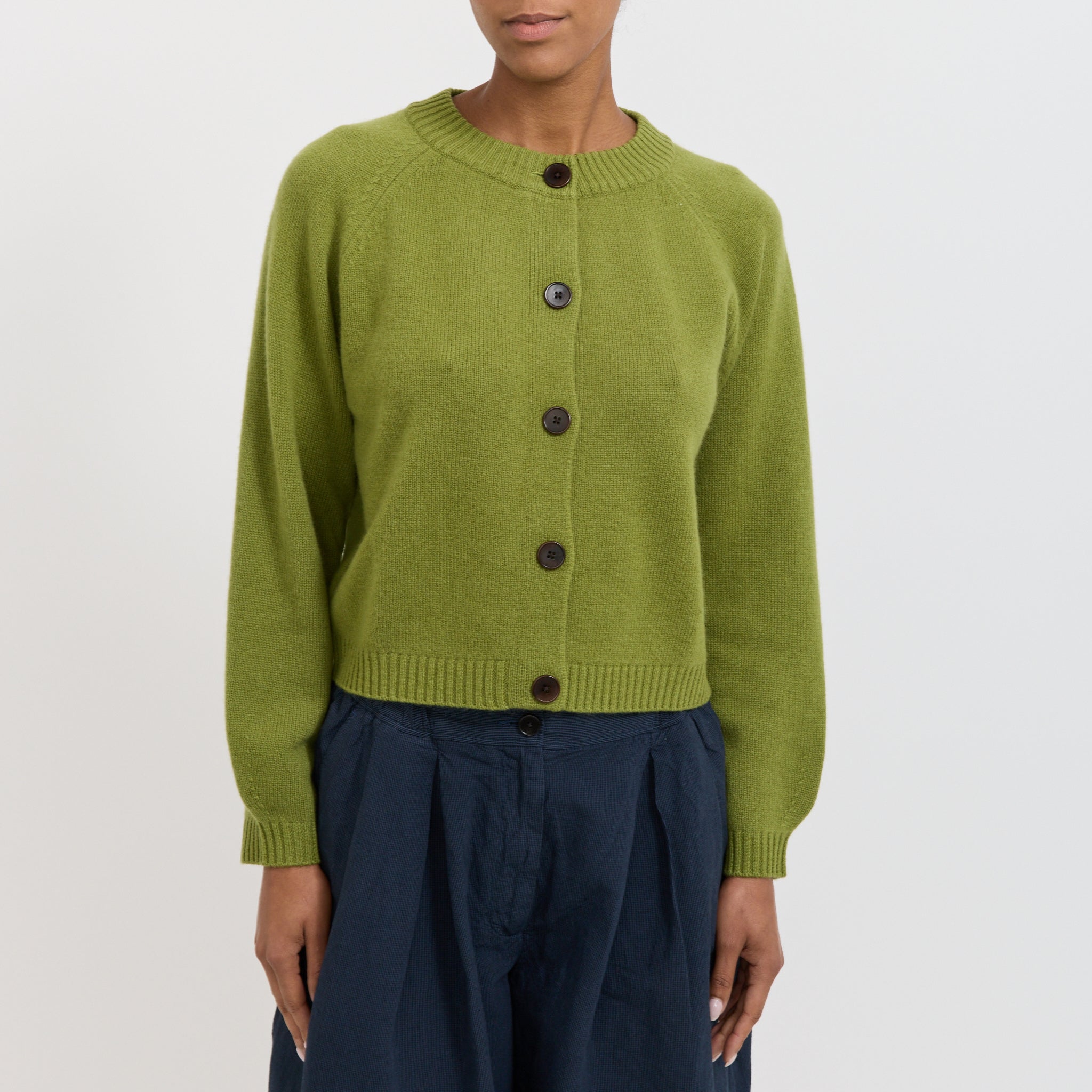 Toast | Eden Wool Cashmere Raglan Cardigan Soft Green | Maplestore