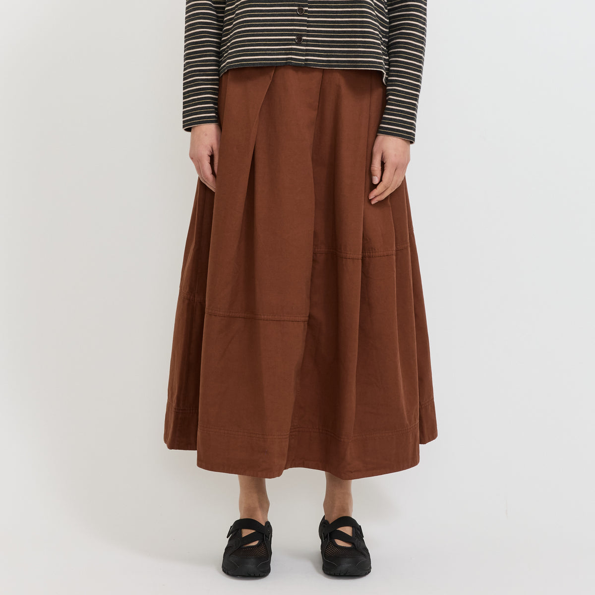 Slanted Pleat Cotton Skirt Brick