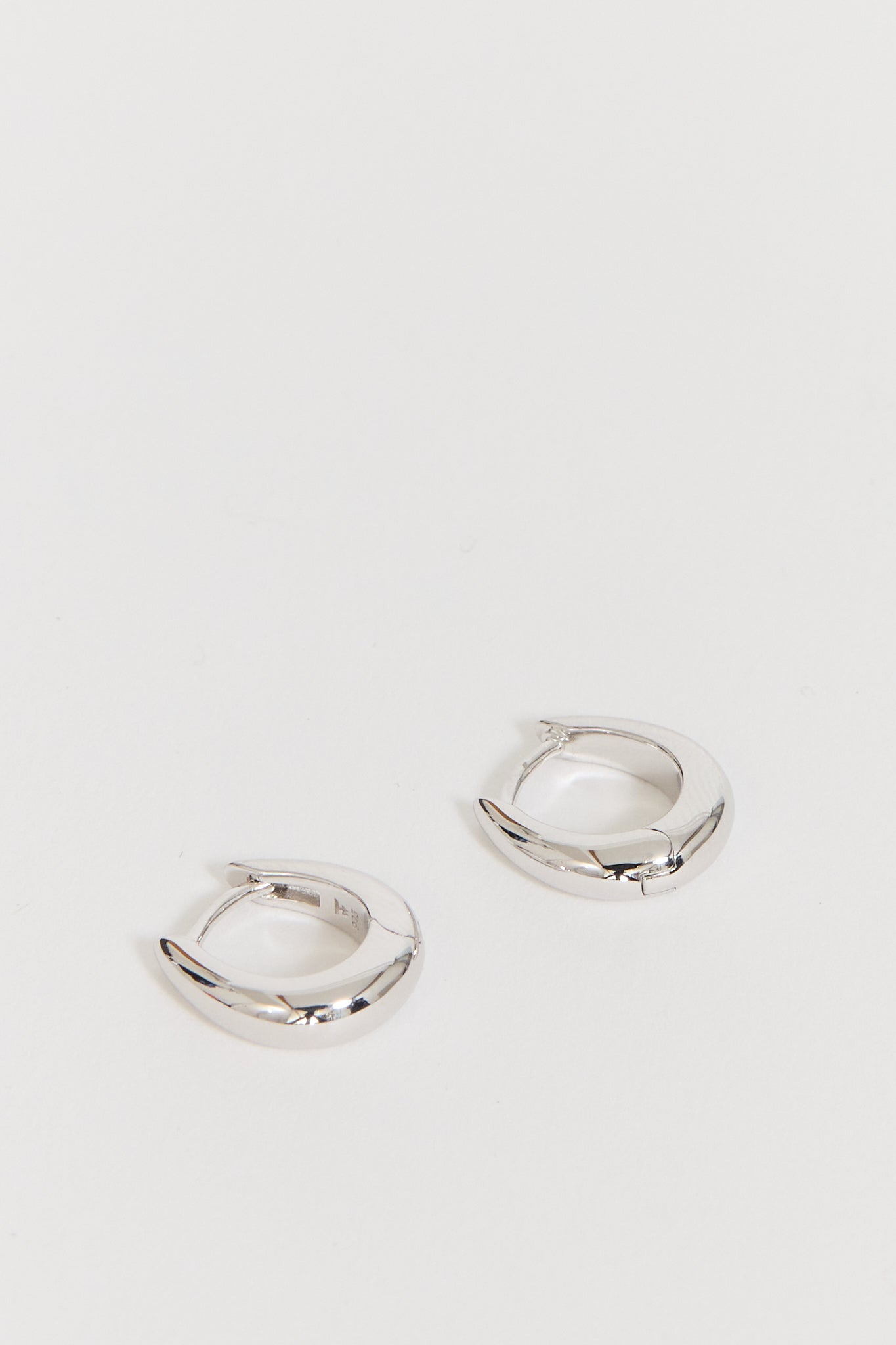 Liz Huggies Silver