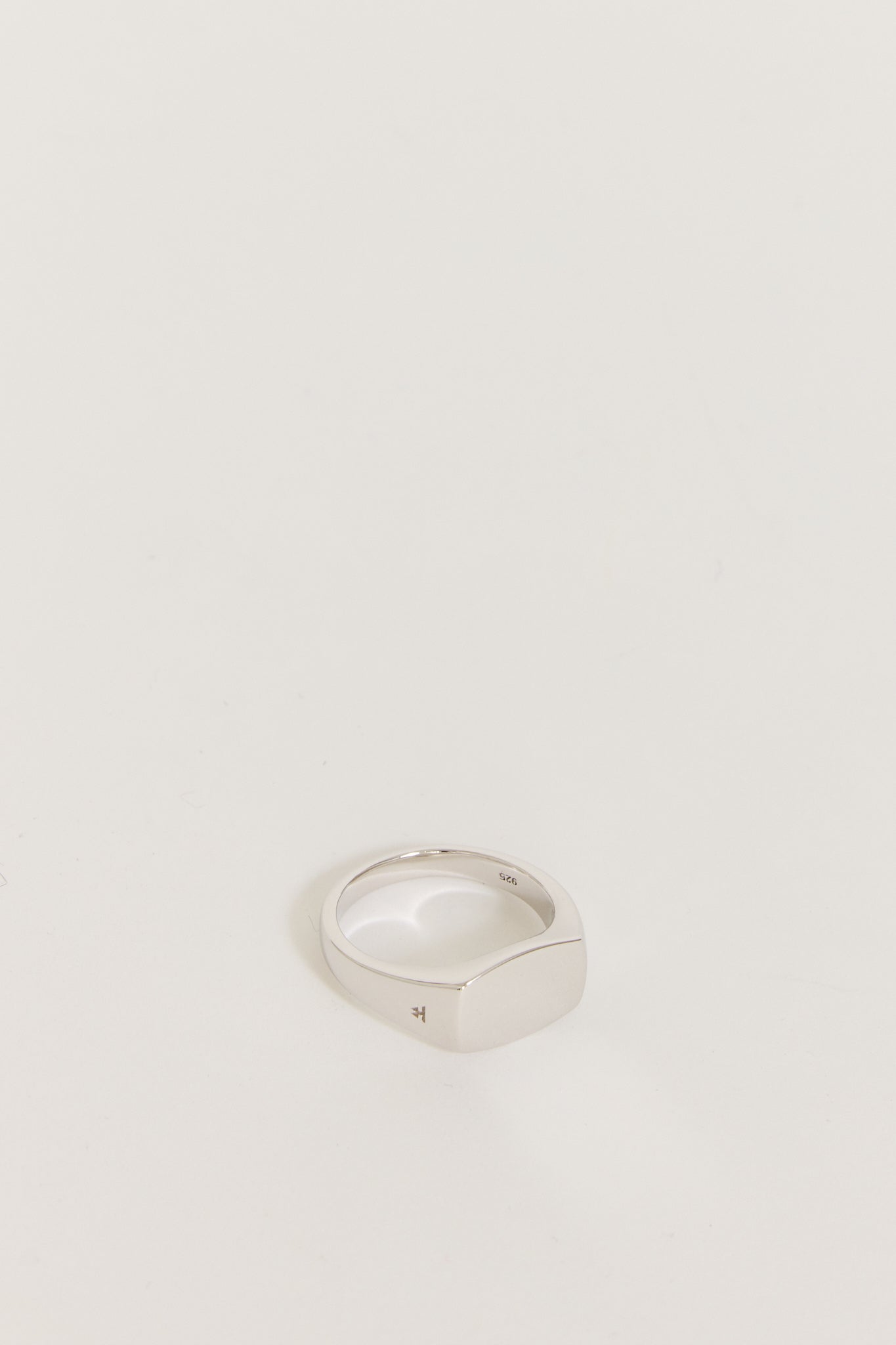 Tom Wood | Michael Ring Silver | Maplestore