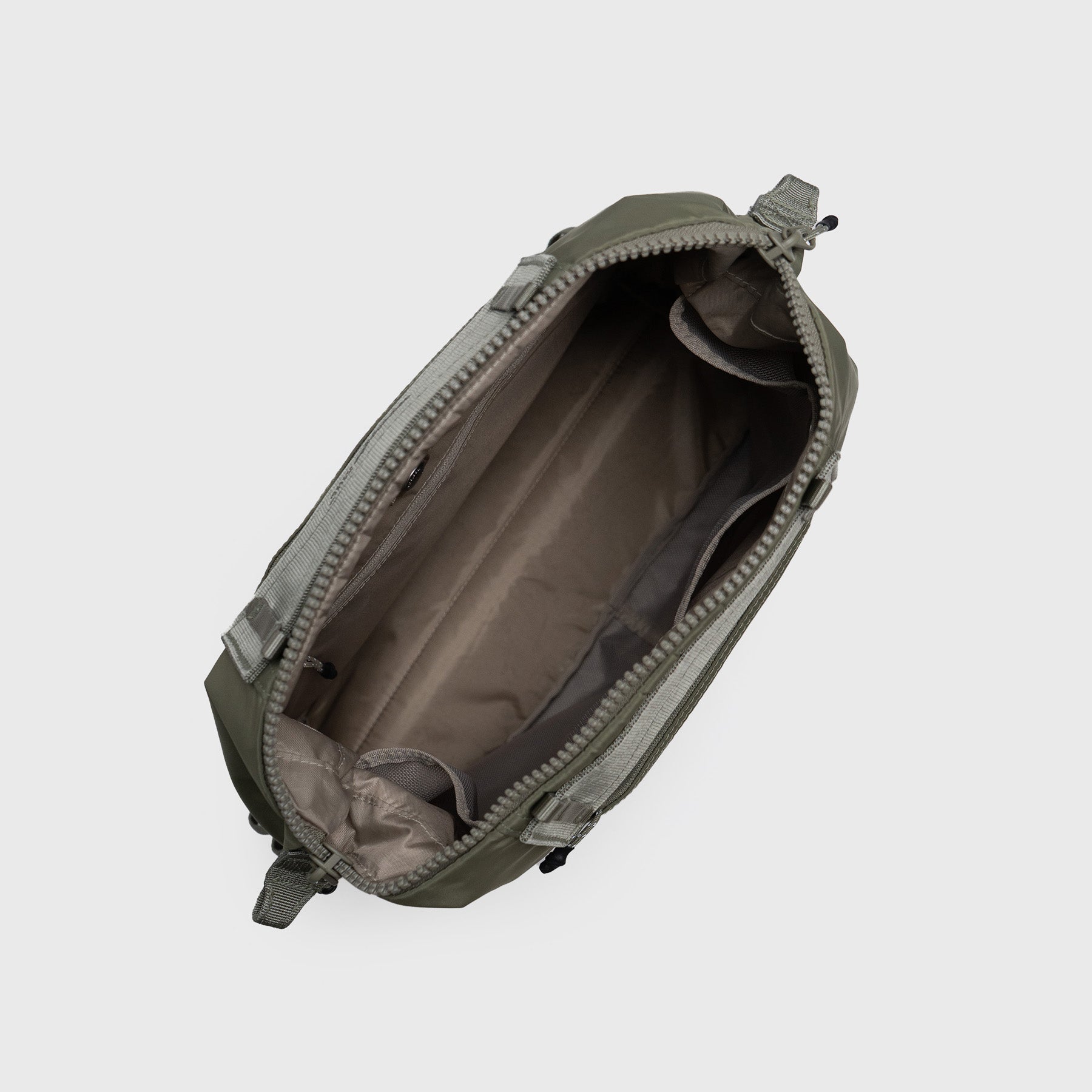 Explorer Tote Medium Moss Tech Sateen
