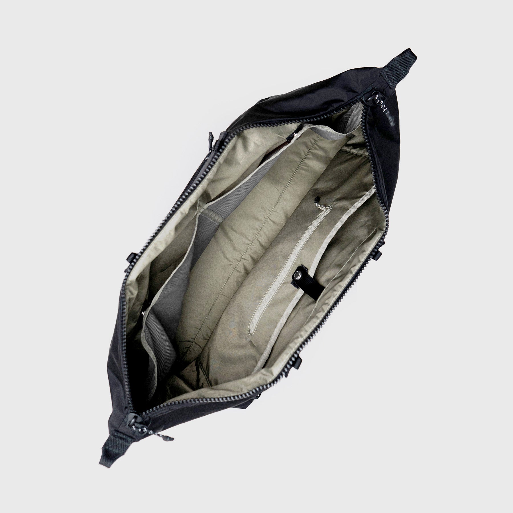 Explorer Tote Weekender Black Tech Sateen