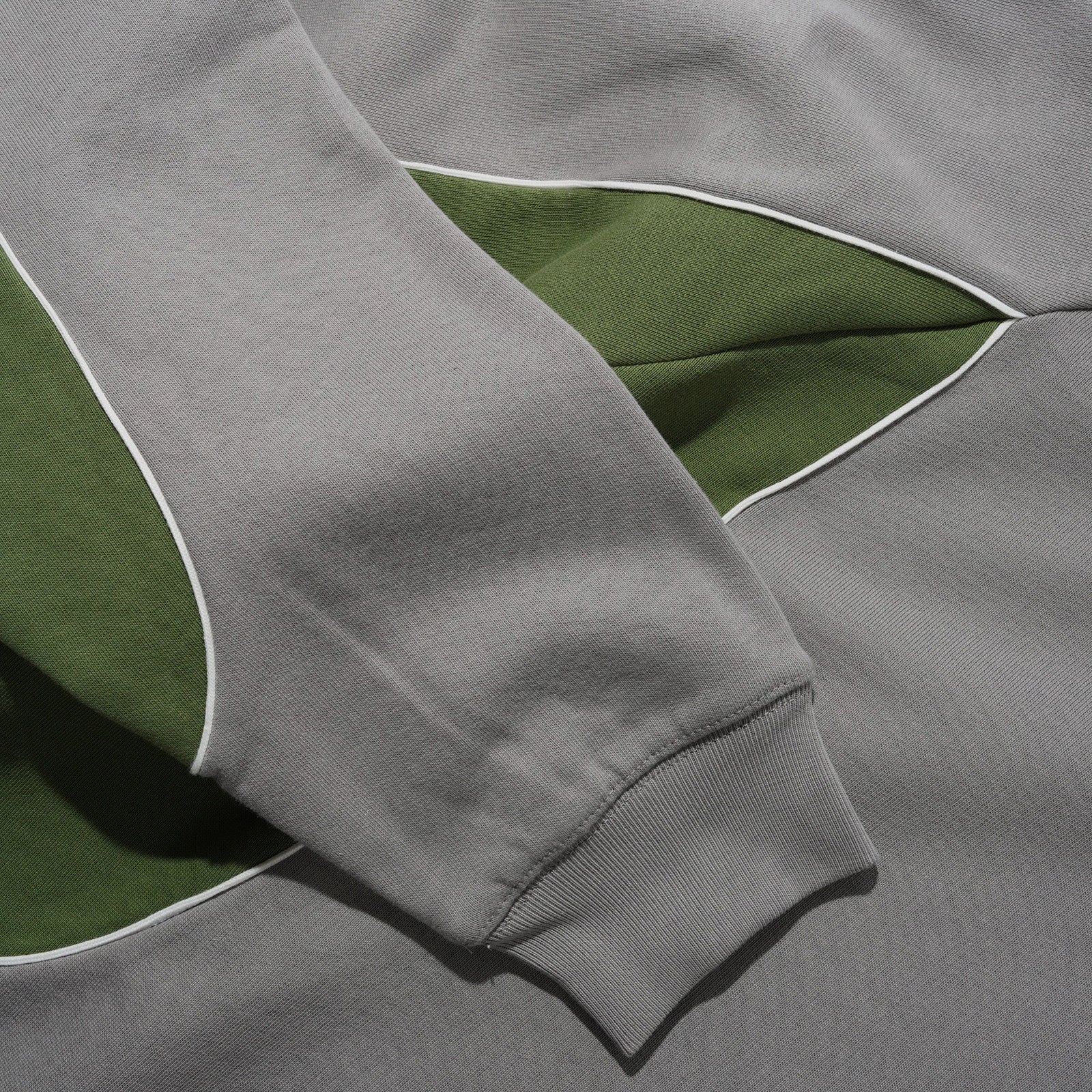 Tread Crewneck Concrete/Moss