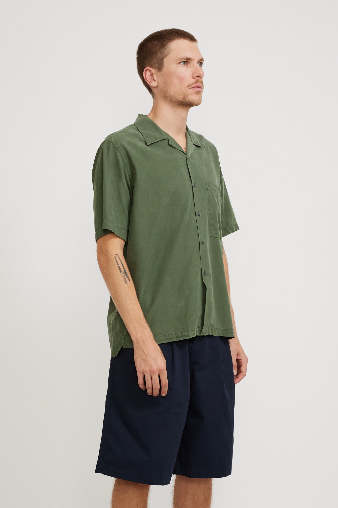 Universal Works | Camp II Shirt Gardenia Lycot Birch | Maplestore