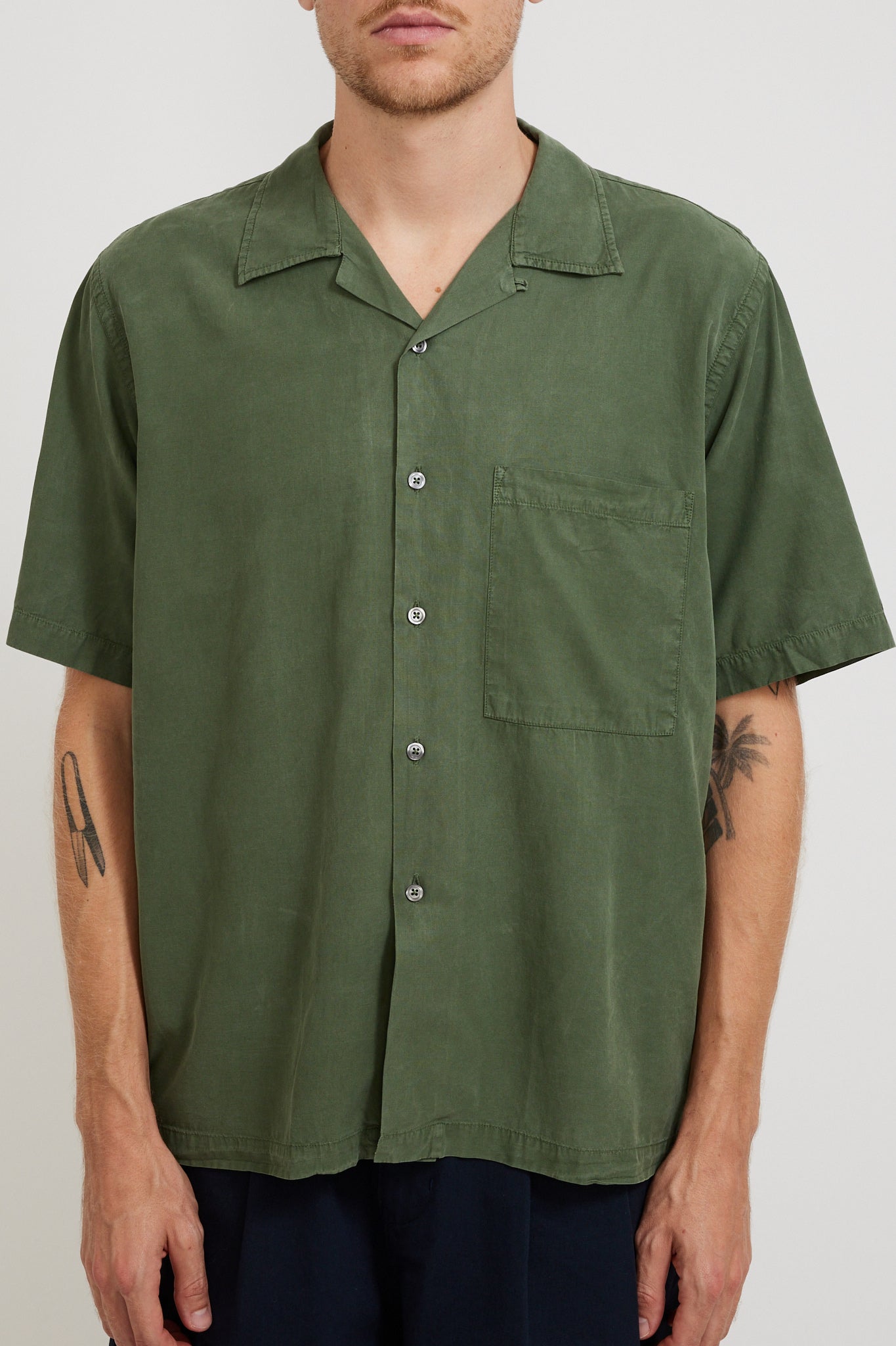 Universal Works | Camp II Shirt Gardenia Lycot Birch | Maplestore