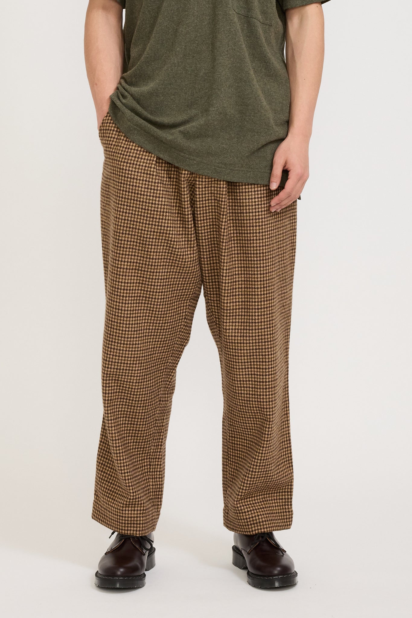 Universal Works | Oxford Pant Houndstooth Tweed Sand | Maplestore