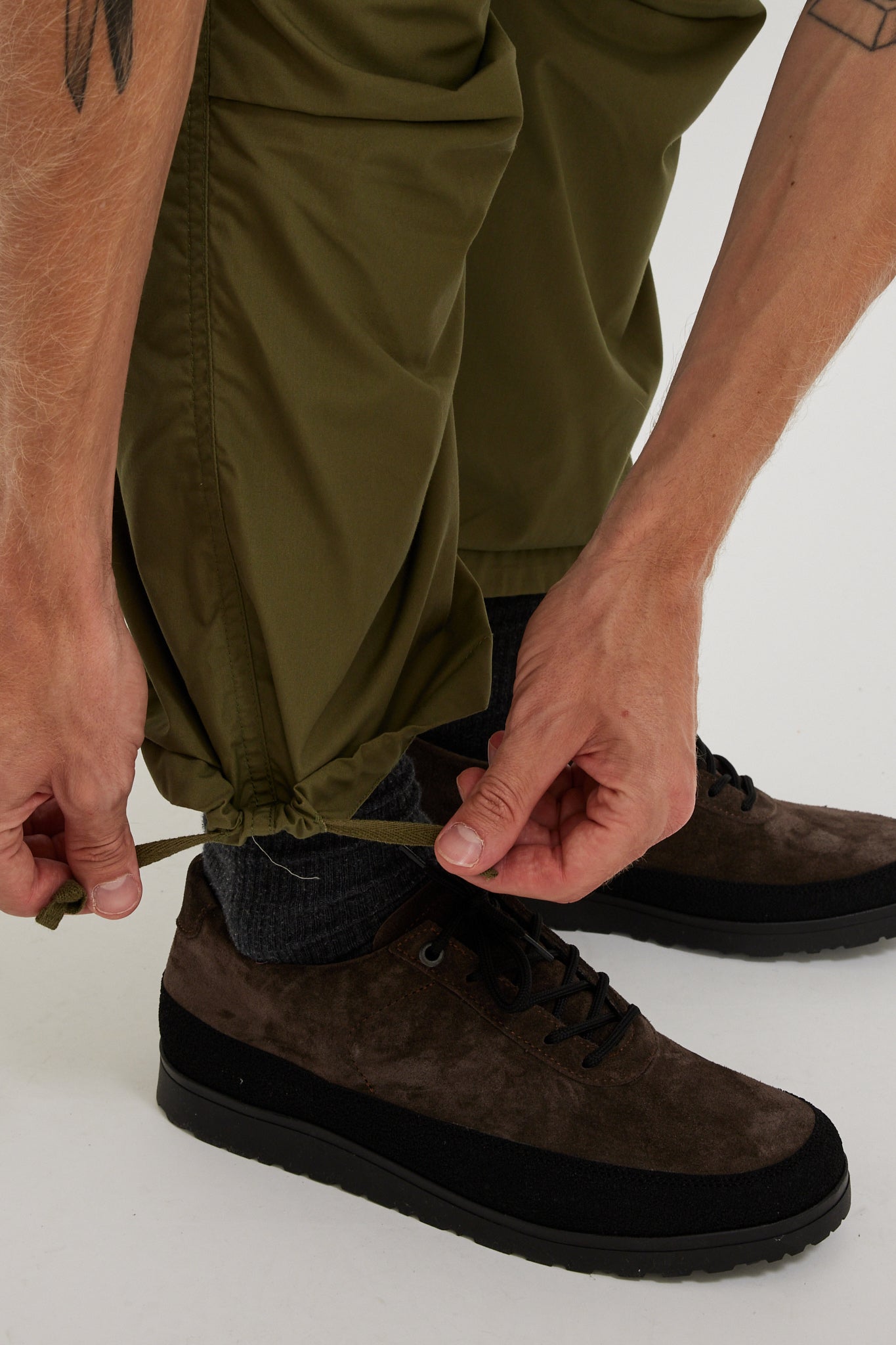 Universal Works | Parachute Pant Olive Recycled Poly Tech | Maplestore