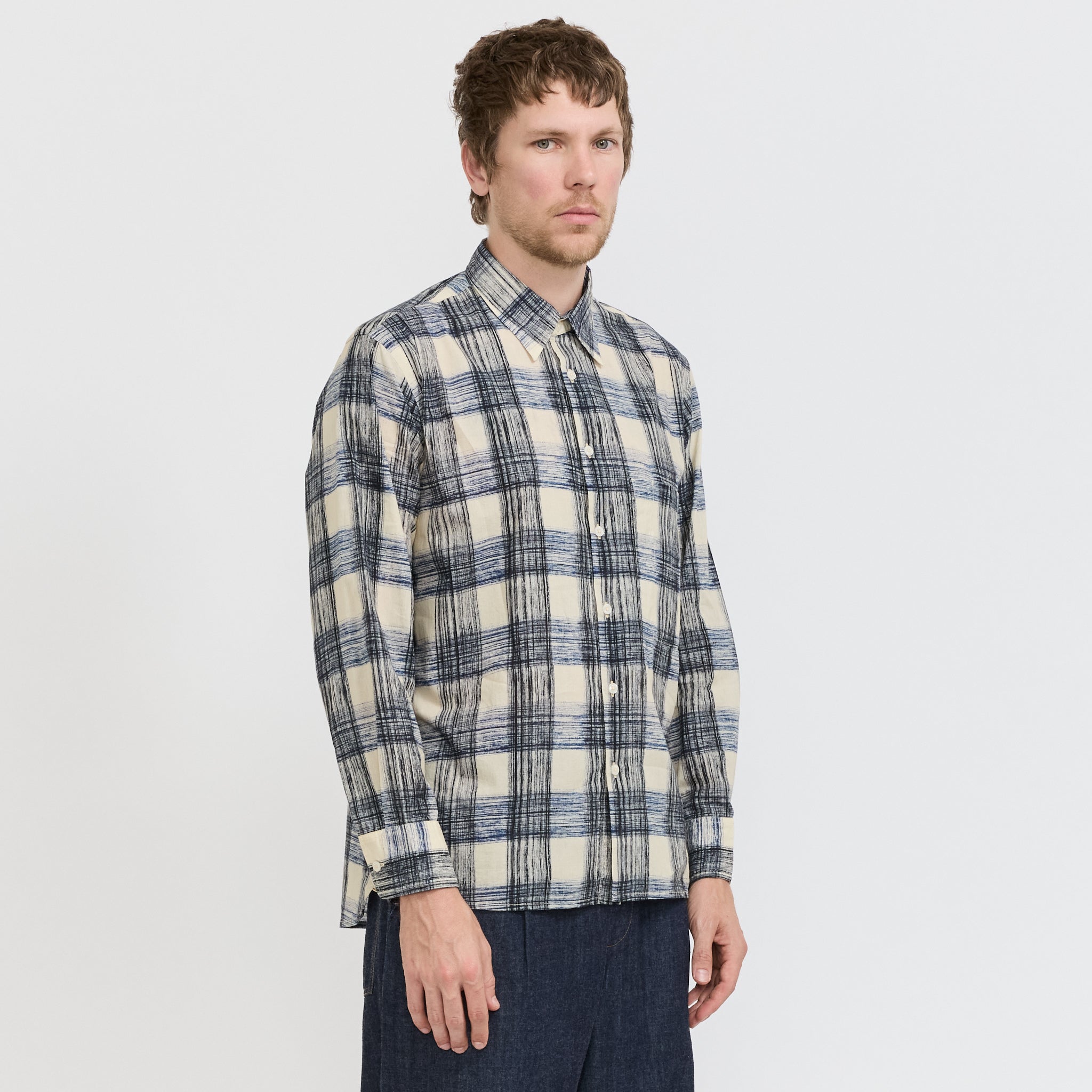 Universal Works | Square Pocket Shirt Window Panes Navy | Maplestore