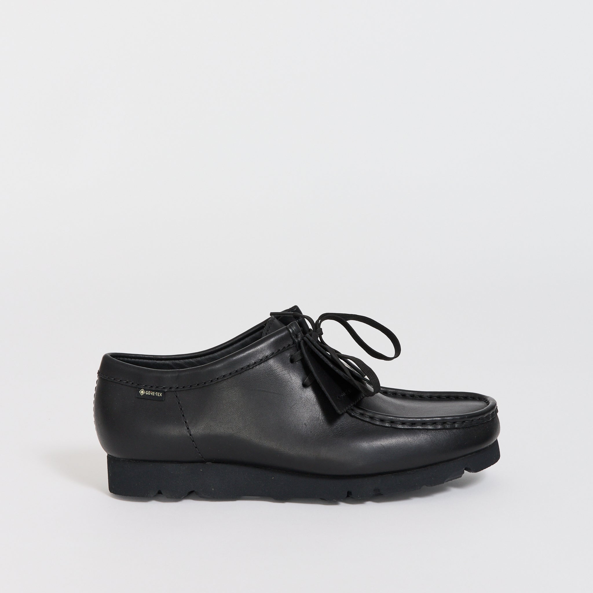 CLARKS ORIGINALS／WALLABEE GTX／UK7 Clarks Wallabee GTX Black/Black Leather | Maplestore