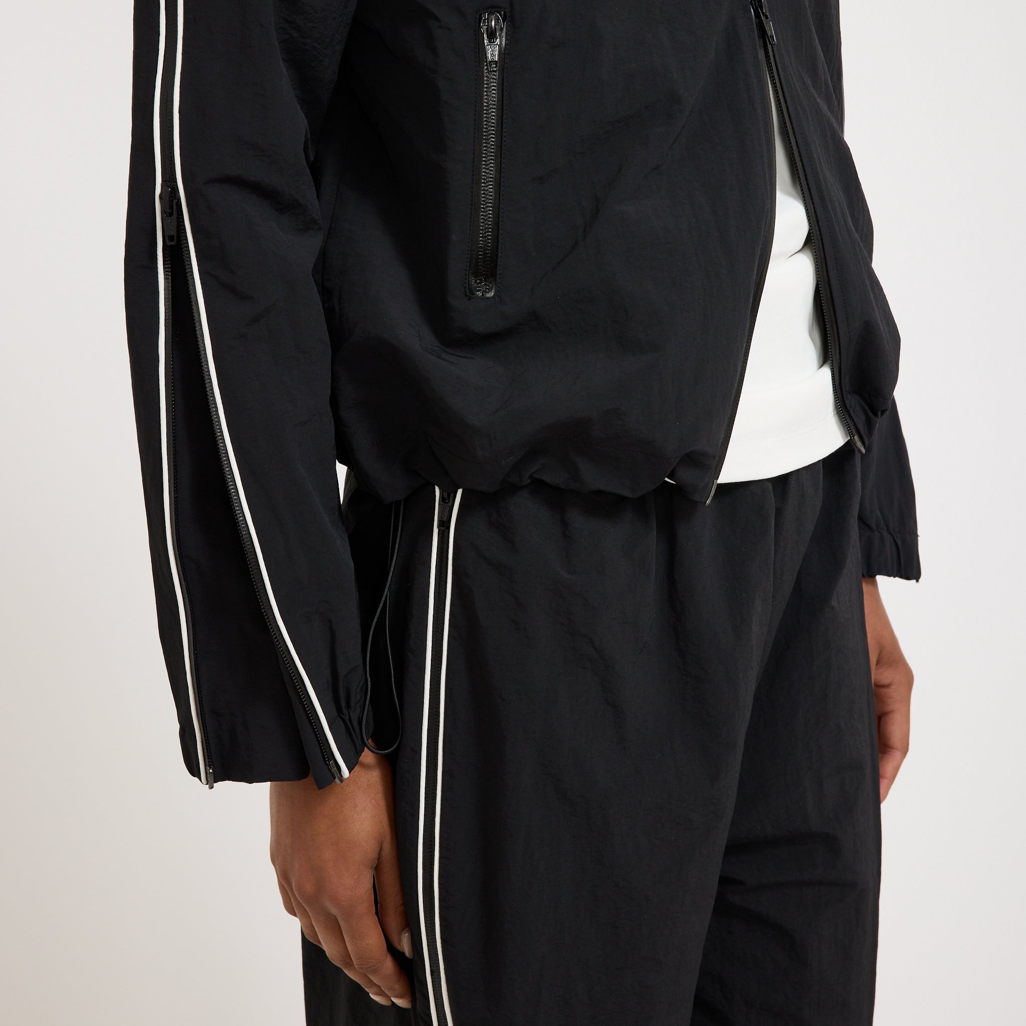 Zipper Sleeve Bungy Jacket Black/White
