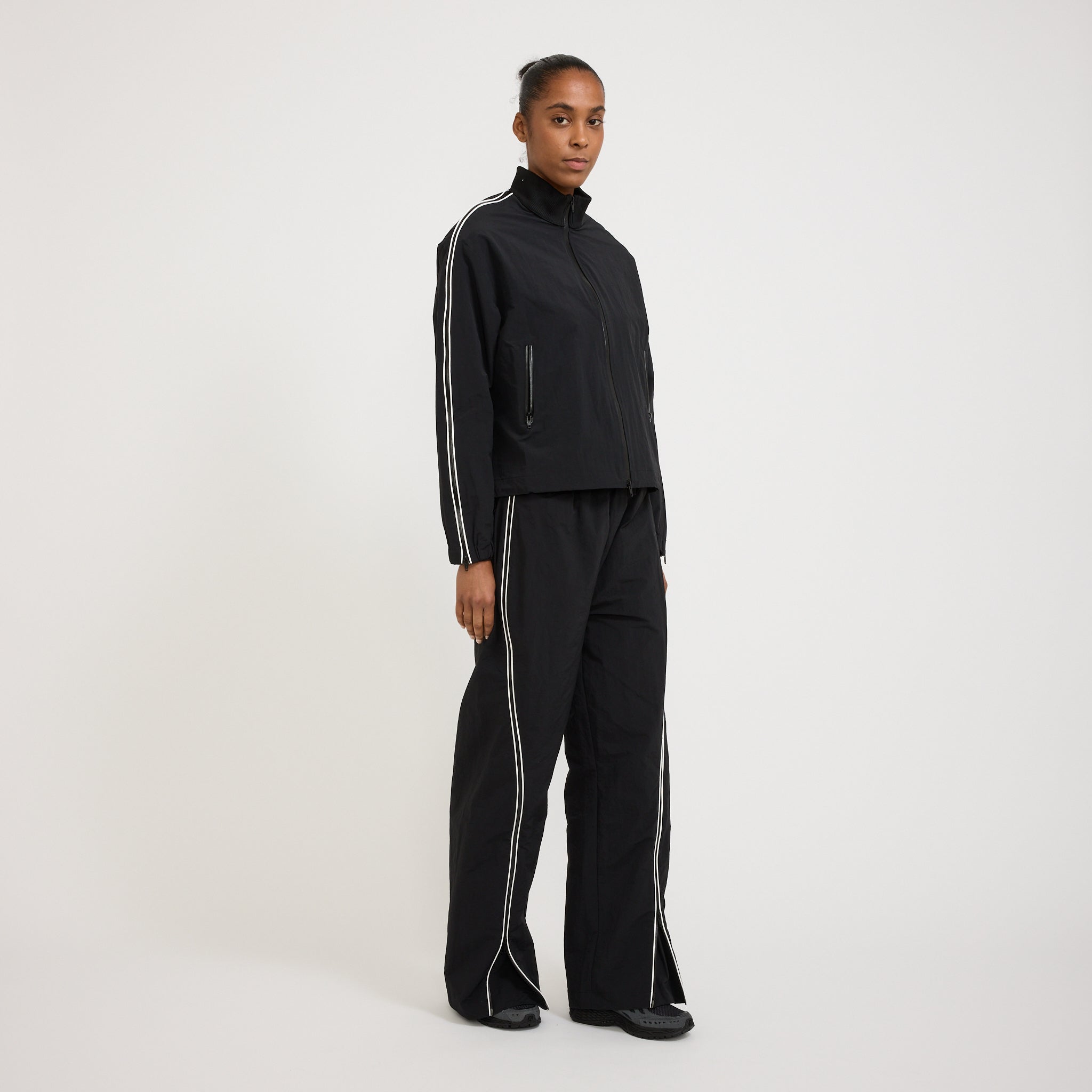 Zipper Sleeve Bungy Jacket Black/White