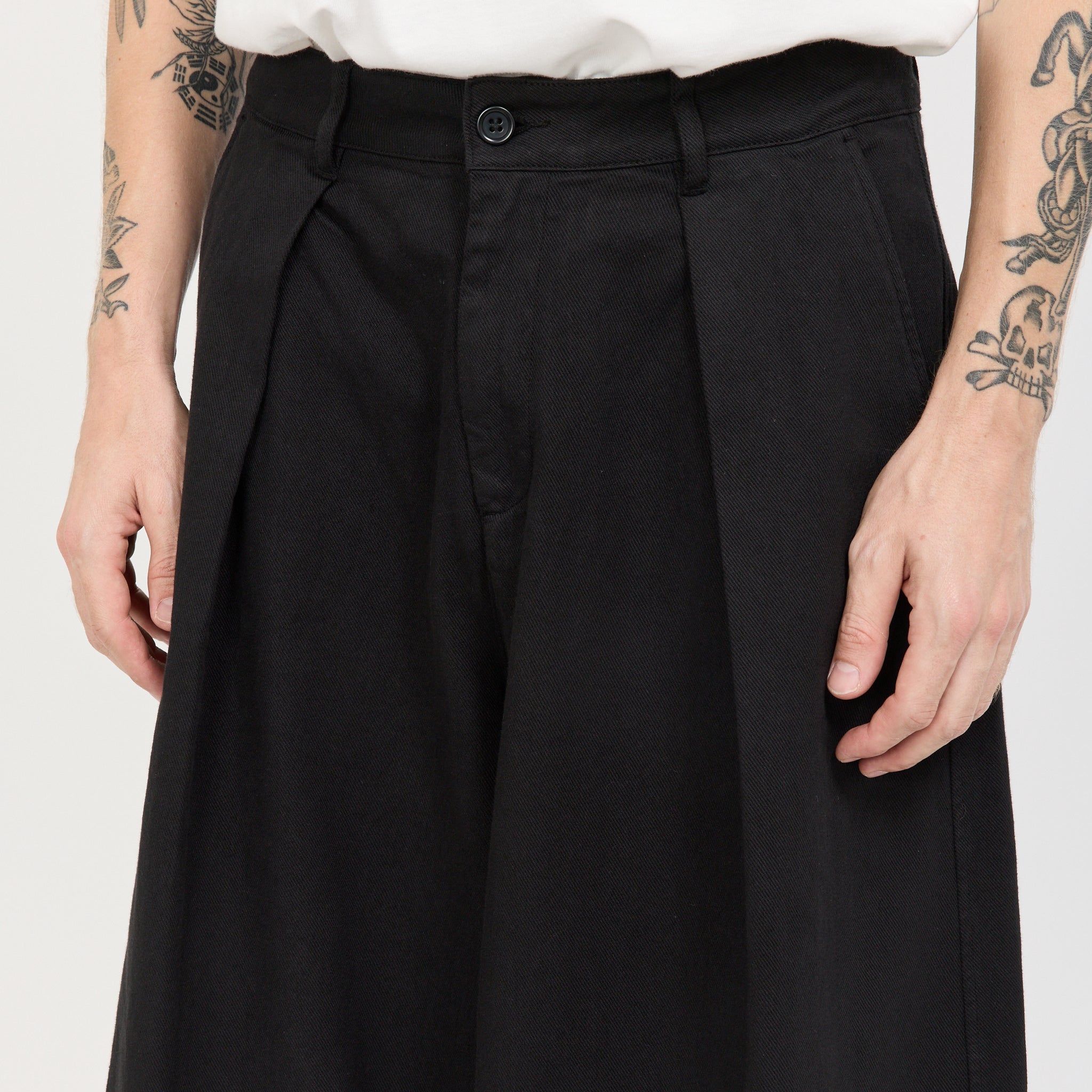 Deadbeat Trouser Black | Maplestore