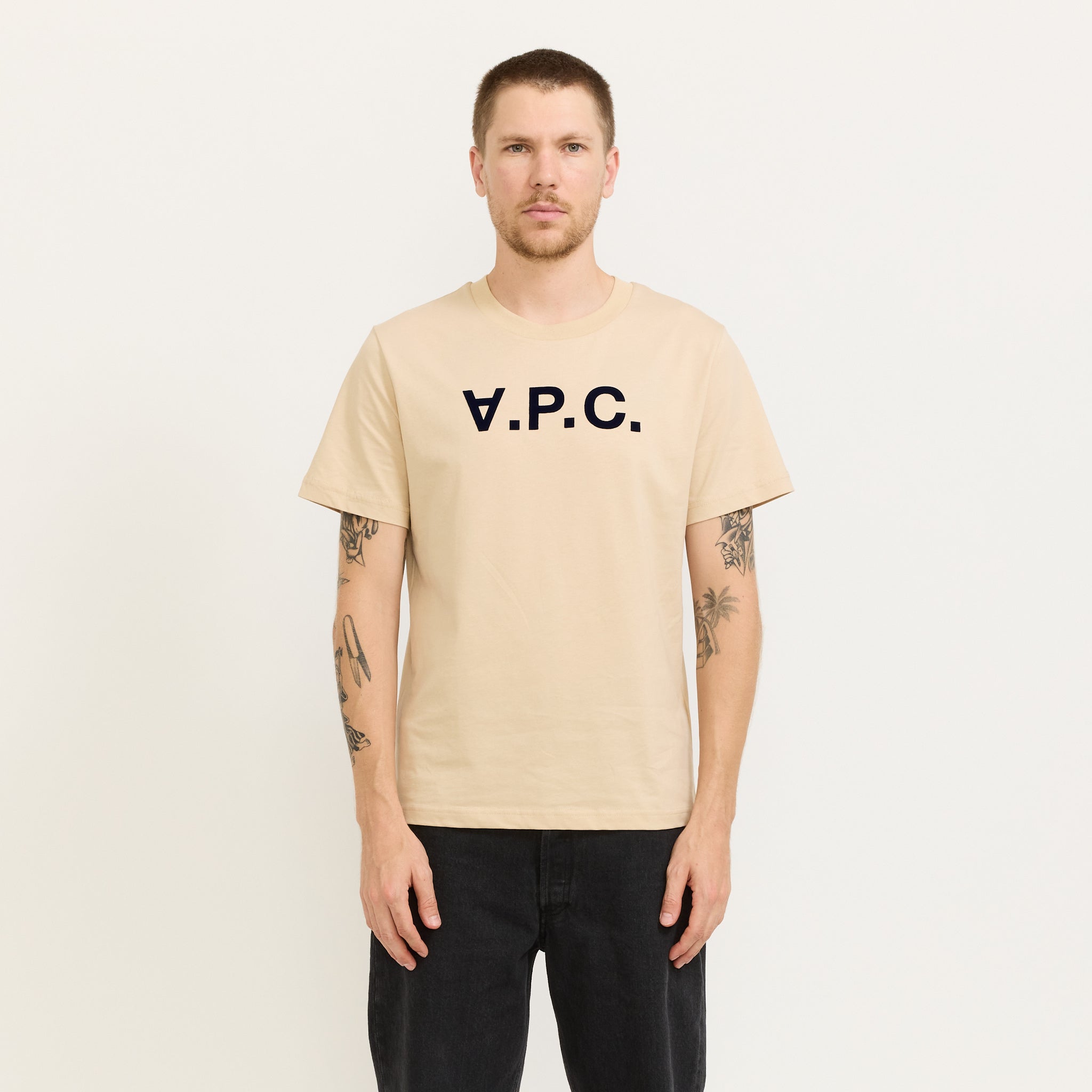 A.P.C. | Standard Grand VPC T-Shirt Beige/Dark Navy | Maplestore