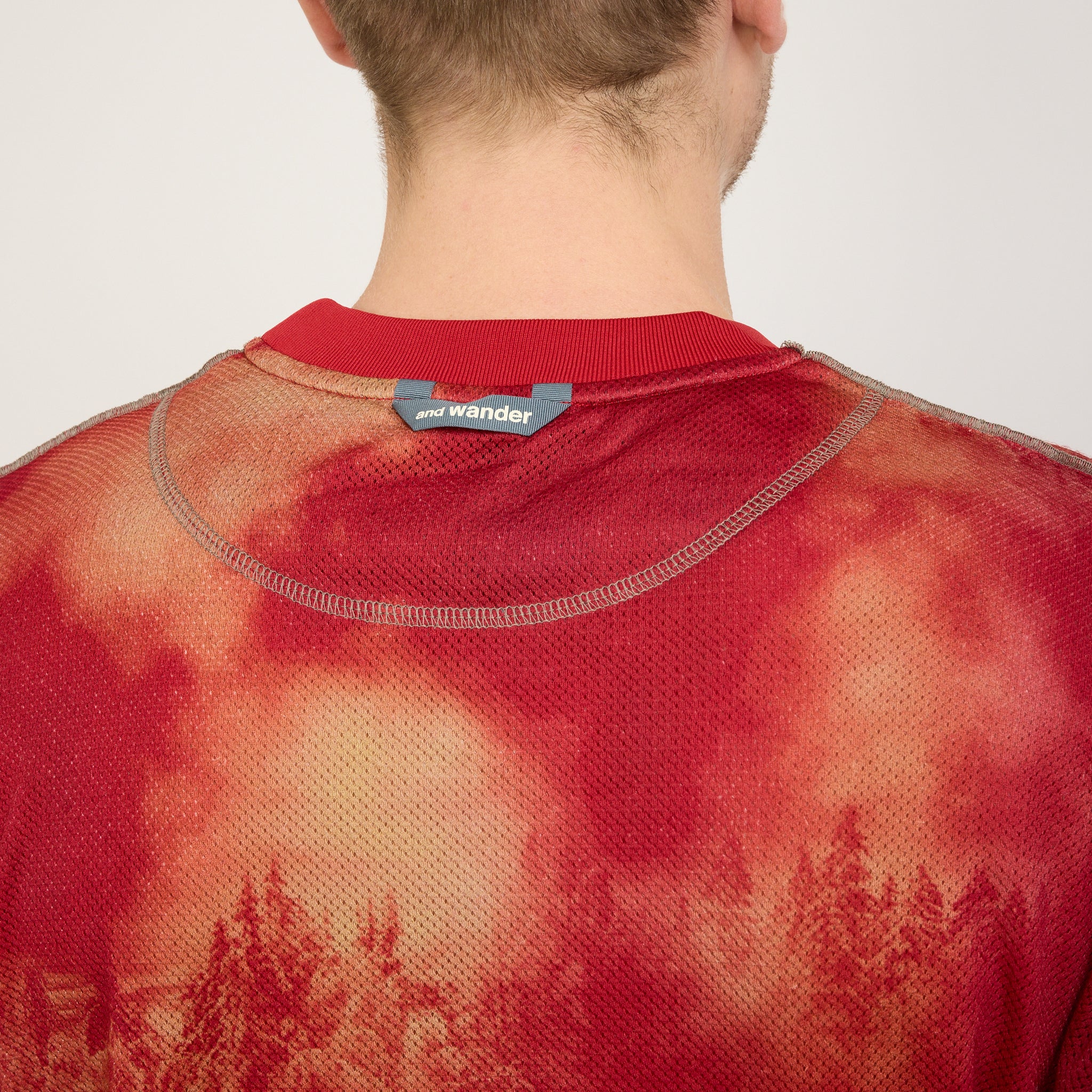 And Wander | Printed Octa Pullover Red | Maplestore