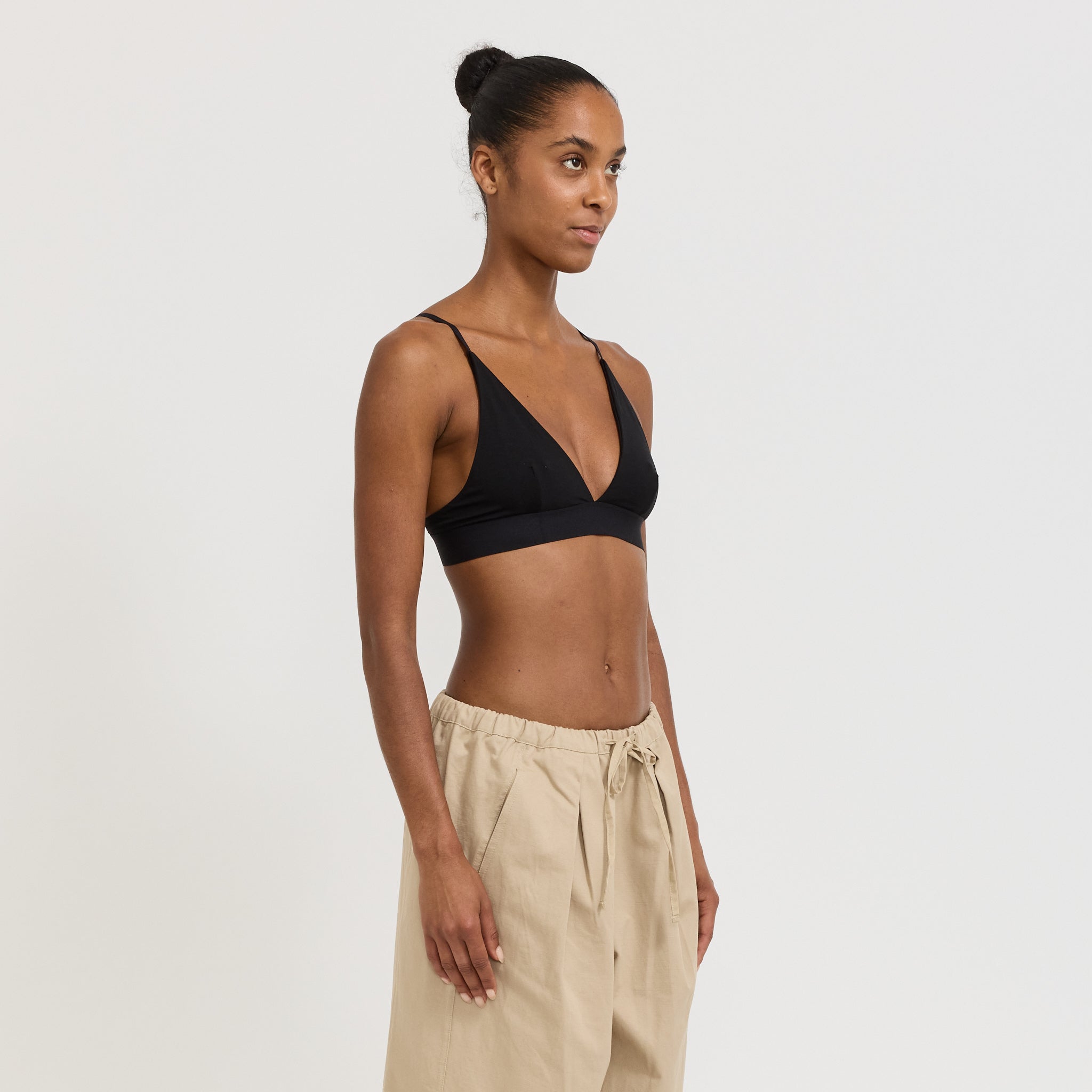 Baserange | Triangle Bra Black | Maplestore