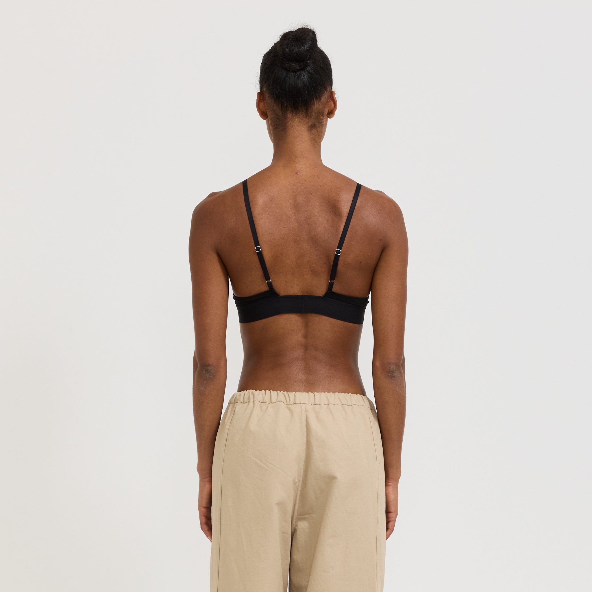 Baserange | Triangle Bra Black | Maplestore