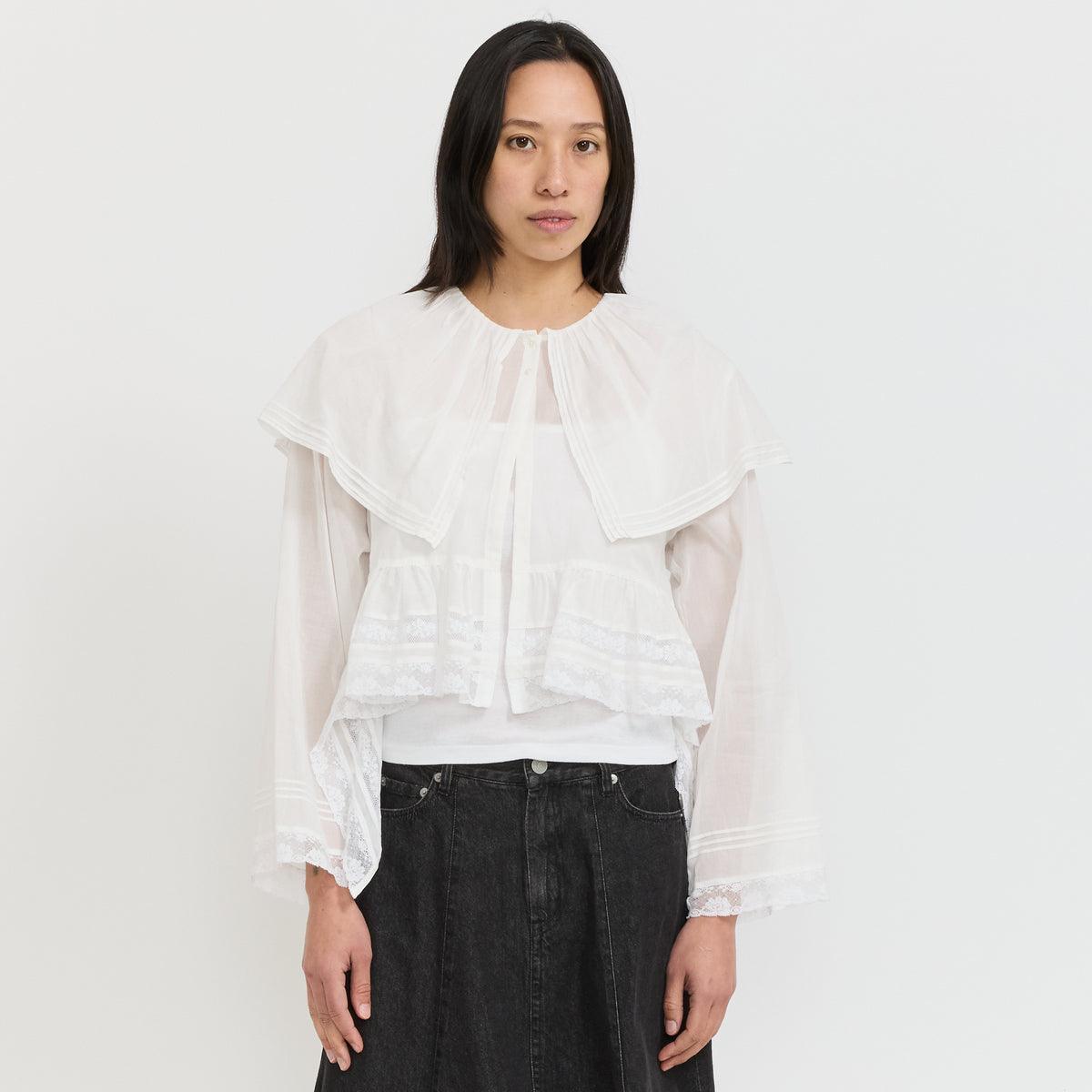 Beams Boy | Lacedrape Blouse Off White | Maplestore