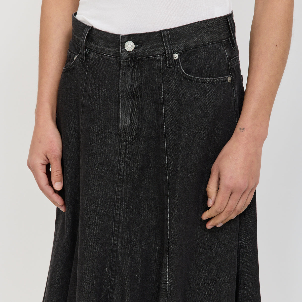 Beams Boy | Denim Flare Skirt Black | Maplestore